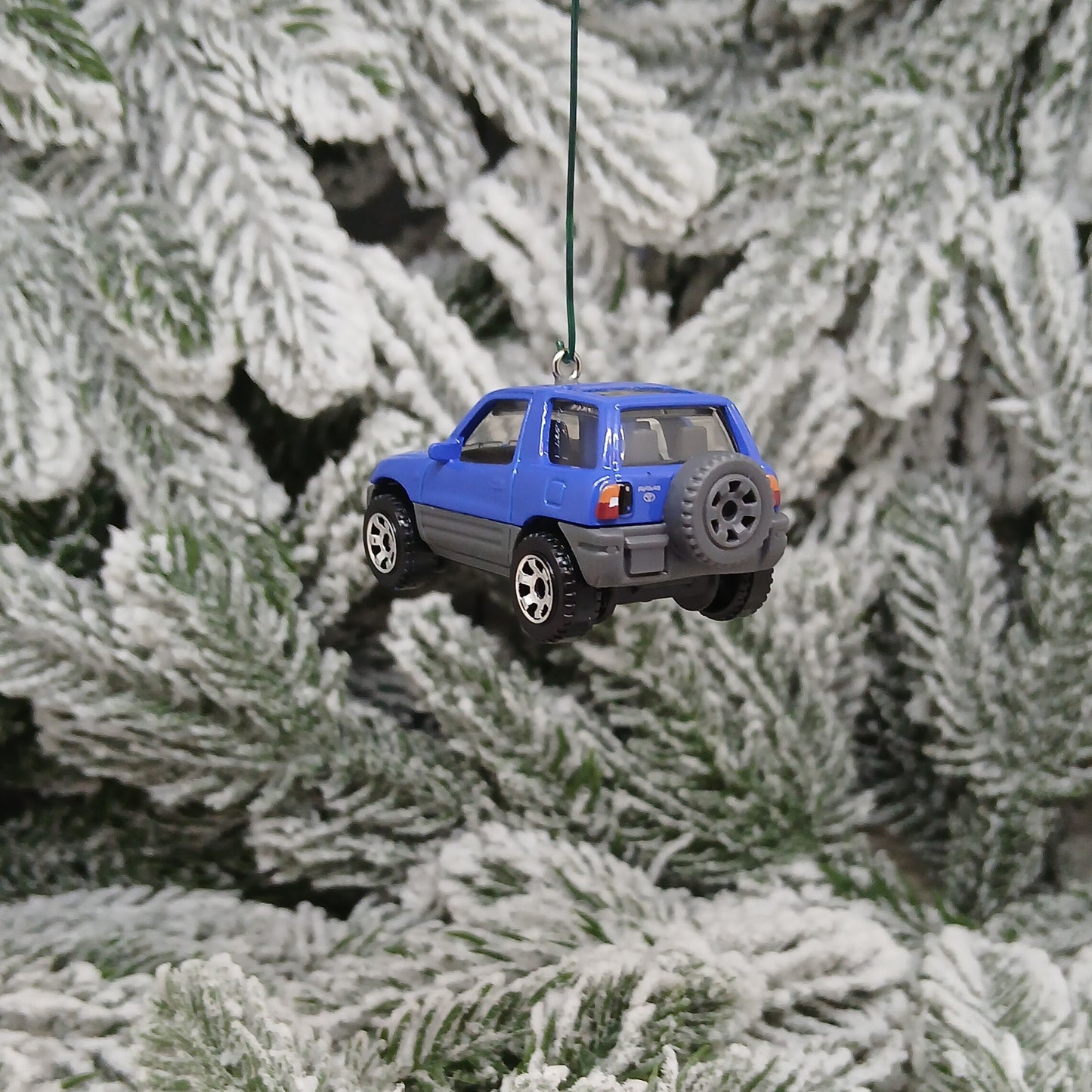 TOYOTA RAV4 Ornament Christmas Tree Decoration Xmas Gift 3 Door SUV 1994-2000 Blue