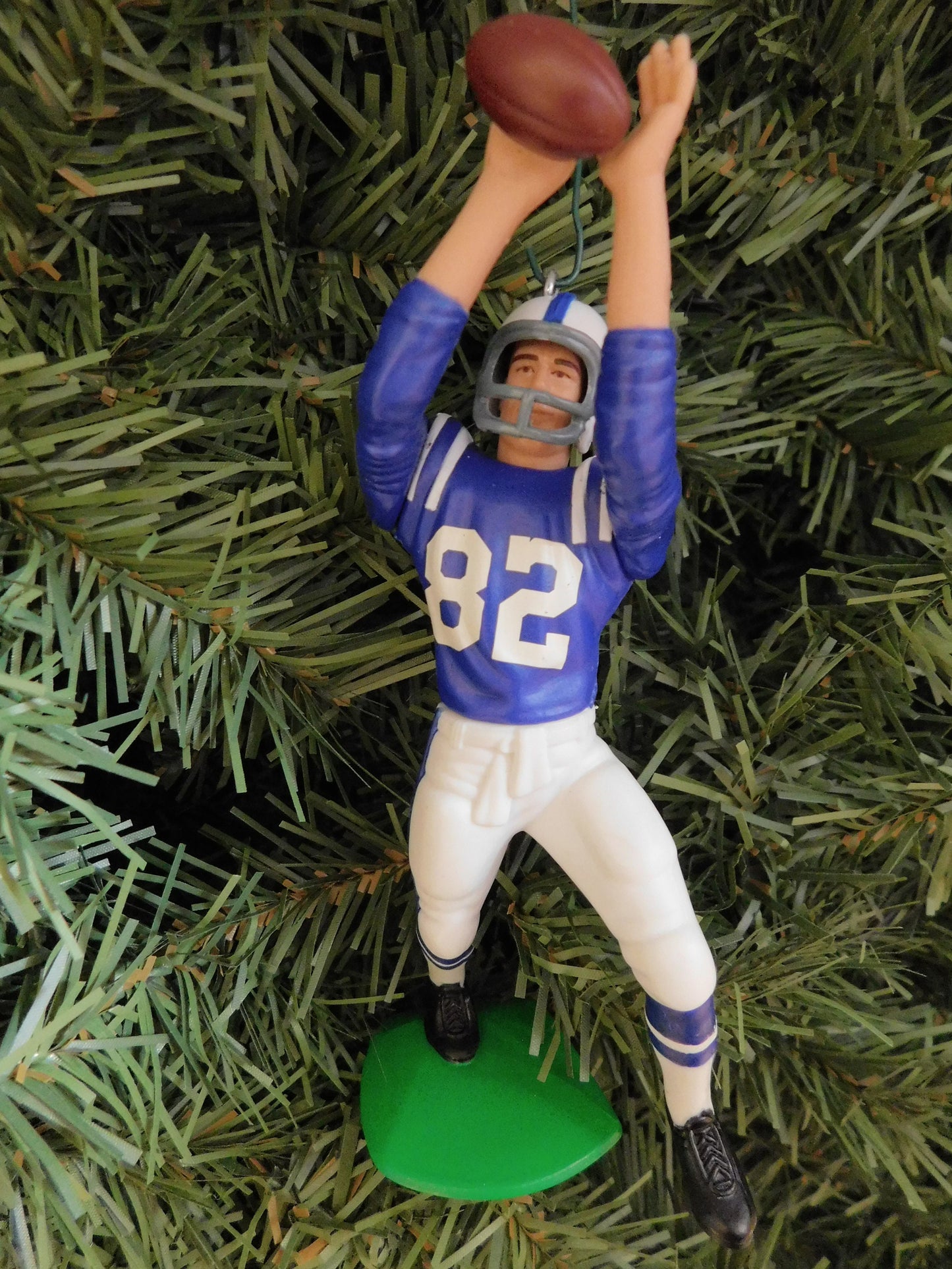 Raymond Berry BALTIMORE COLTS Christmas tree ornament xmas NFL football figure unique gift idea