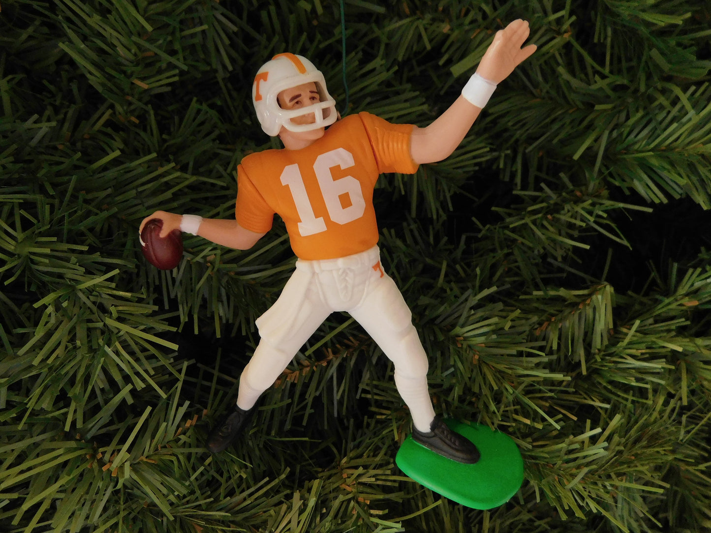 Peyton Manning TENNESSEE VOLS Ornament Christmas tree decoration NCAA football figure unique gift idea Volunteers