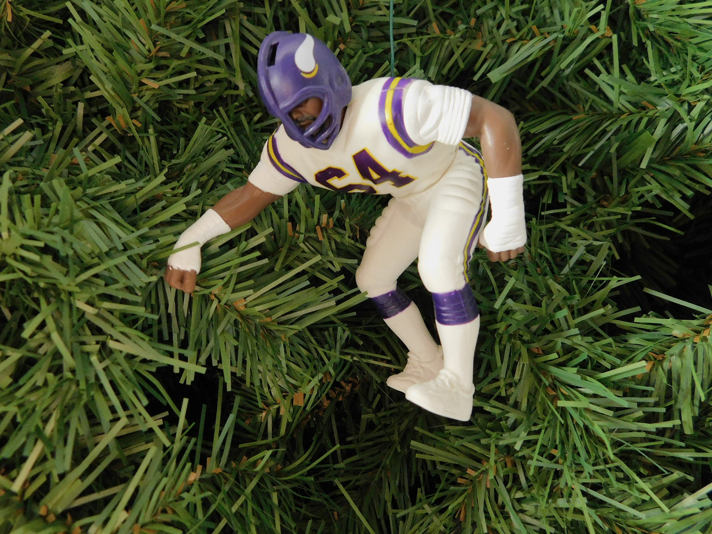 Randall McDaniel MINNESOTA VIKINGS Ornament Christmas gift idea Unique Xmas tree decoration NFL football figure