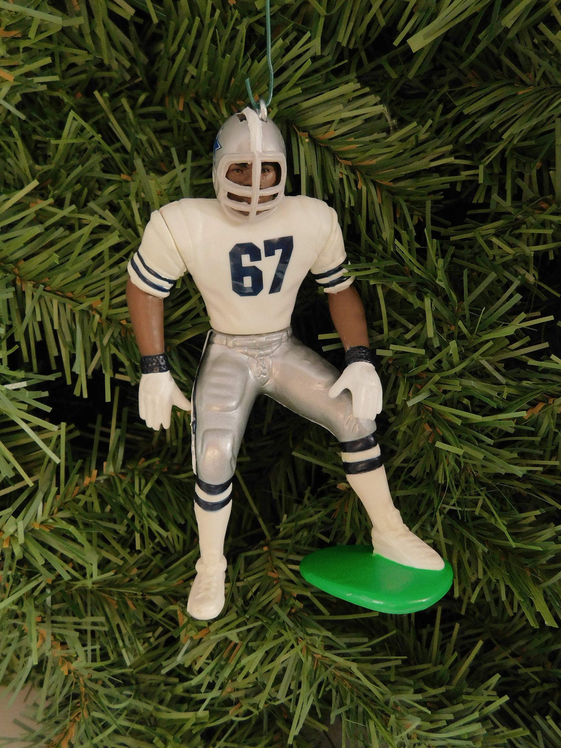 Russell Maryland DALLAS COWBOYS Christmas tree ornament xmas NFL football figure unique gift idea