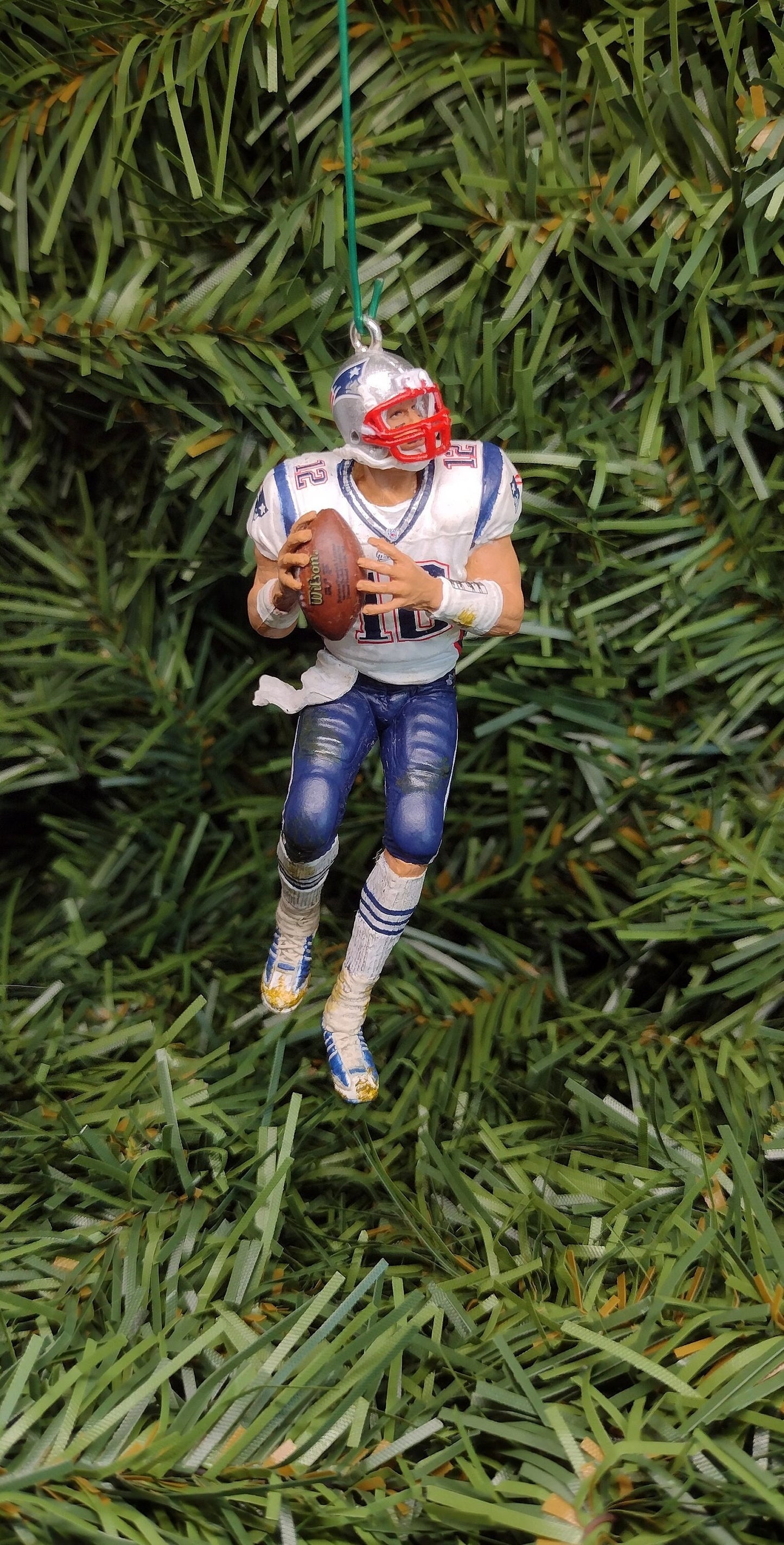 Tom Brady NEW ENGLAND PATRIOTS Christmas ornament Xmas tree nfl football figure unique gift idea