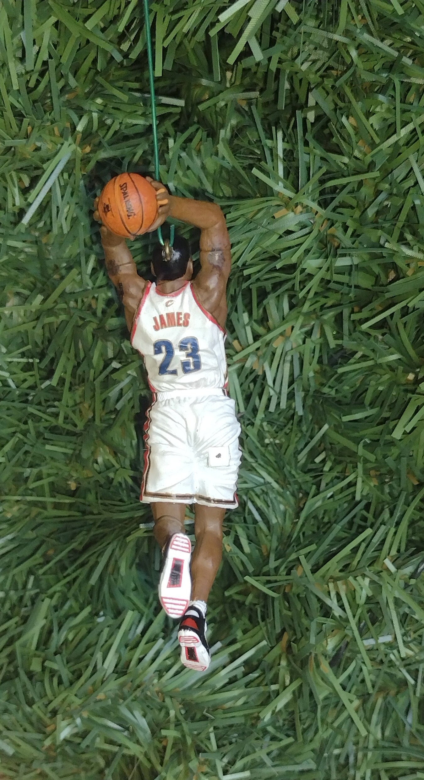 Lebron James Cavs Ornament Christmas Gift Idea Unique Xmas Tree Decoration Cleveland Cavaliers NBA Basketball Figure