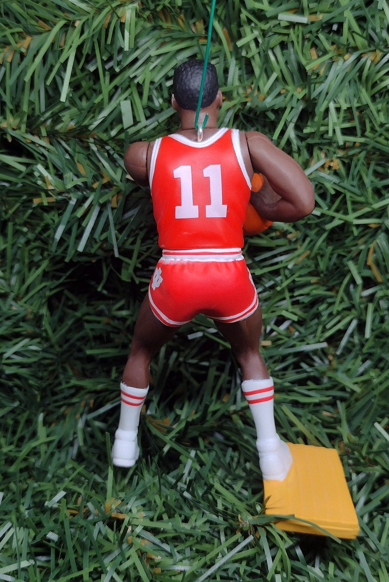 INDIANA HOOSIERS Isiah Thomas Christmas tree ornament xmas ncaa basketball figure unique gift idea