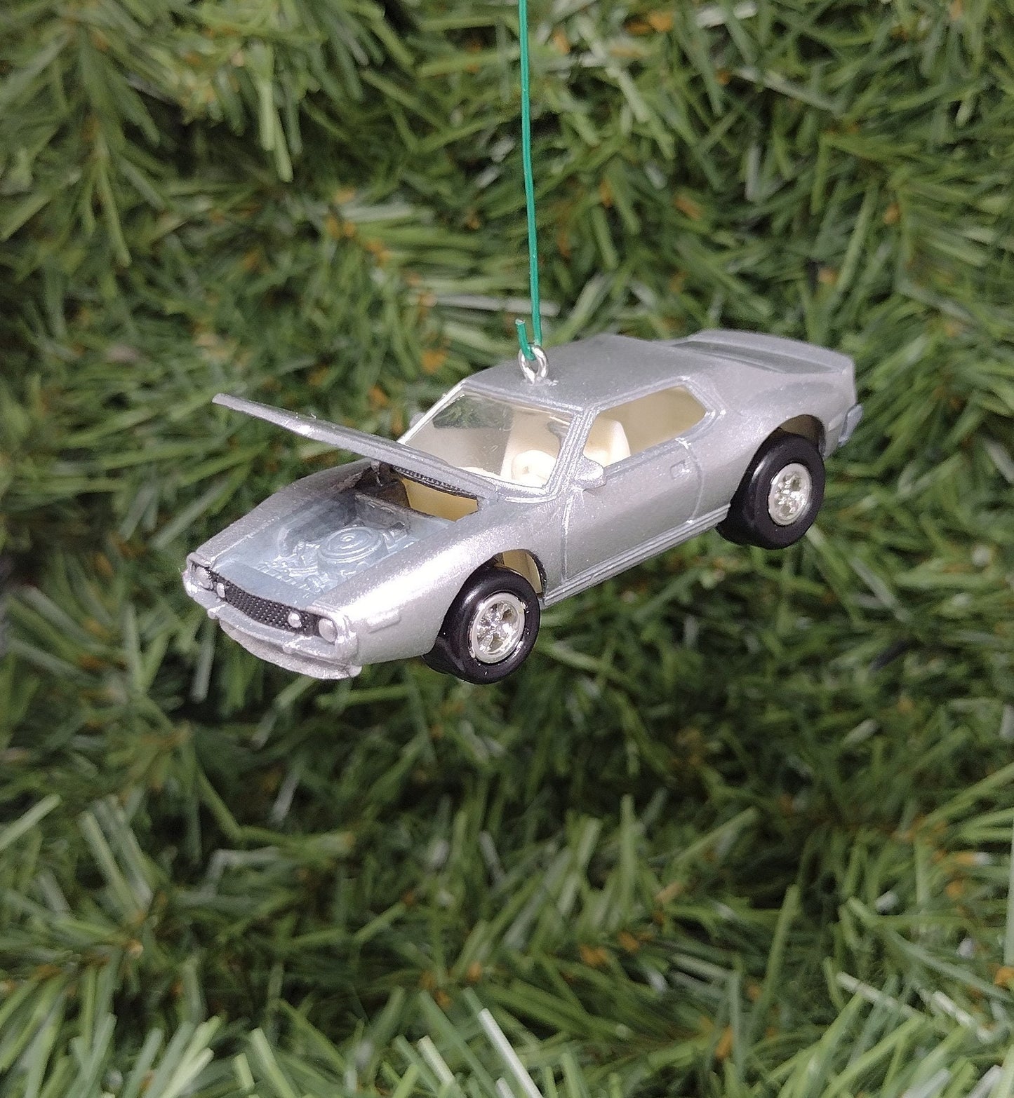 AMC Javelin Ornament 1972 Christmas Tree Decoration Fun Automotive Gift for Classic Car Enthusiast