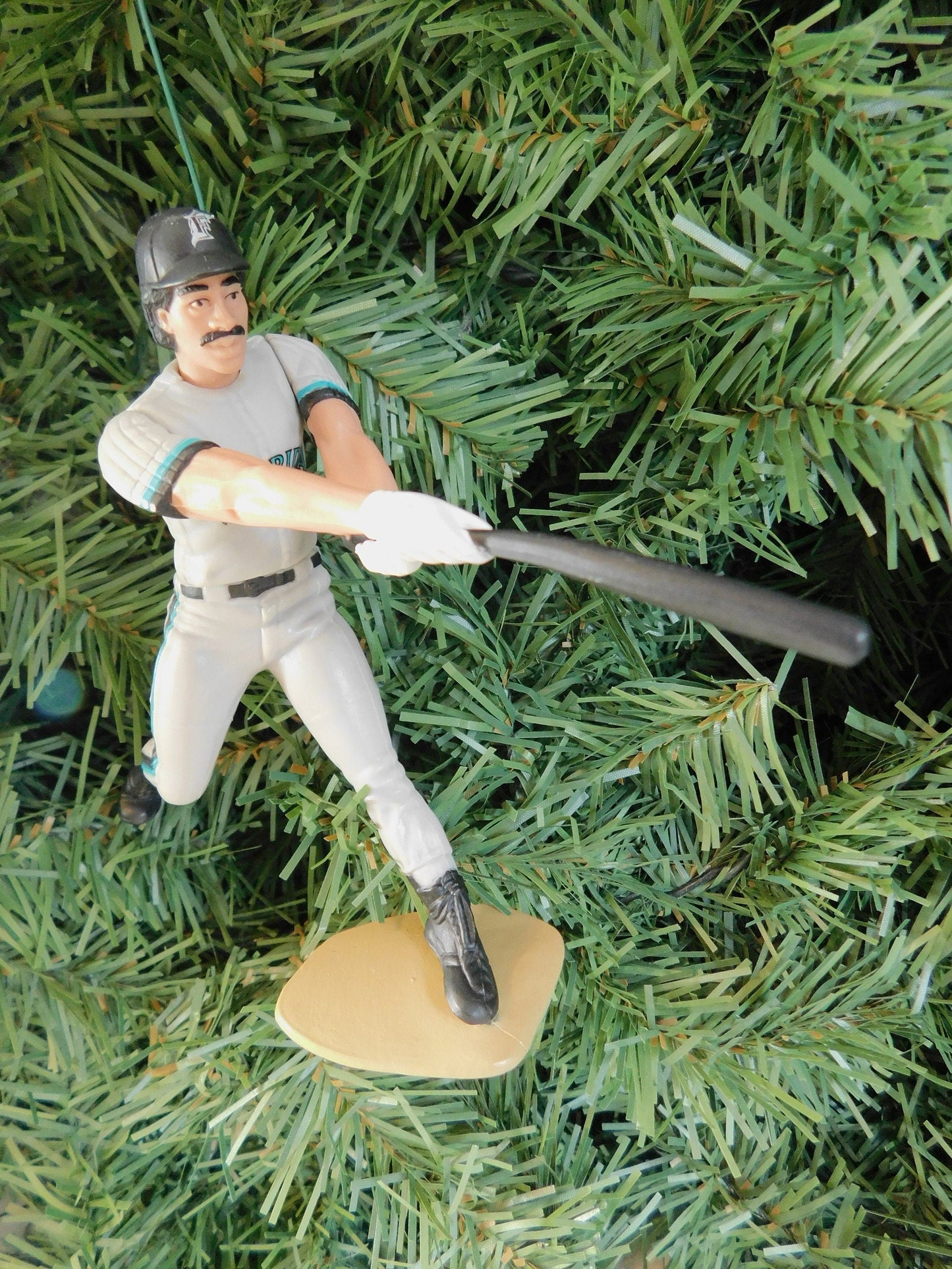 MIAMI/FLORIDA MARLINS Christmas tree ornament Ivan &quot;Pudge&quot; Rodriguez Bryan Harvey/Benito Santiago mlb baseball xmas figure unique gift idea