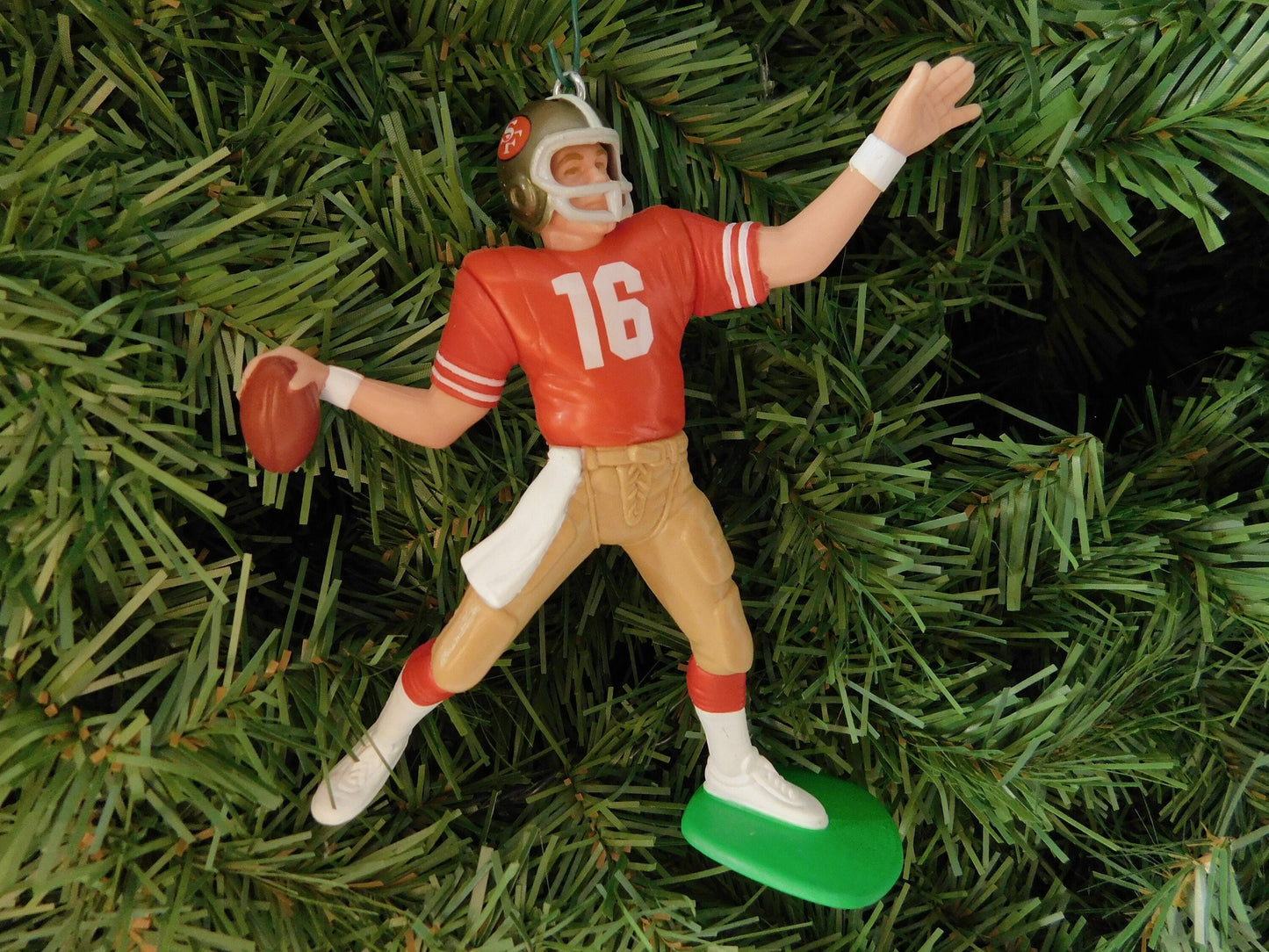 Joe Montana SAN FRANCISCO 49ERS Ornament Christmas Tree Decoration NFL football unique gift idea