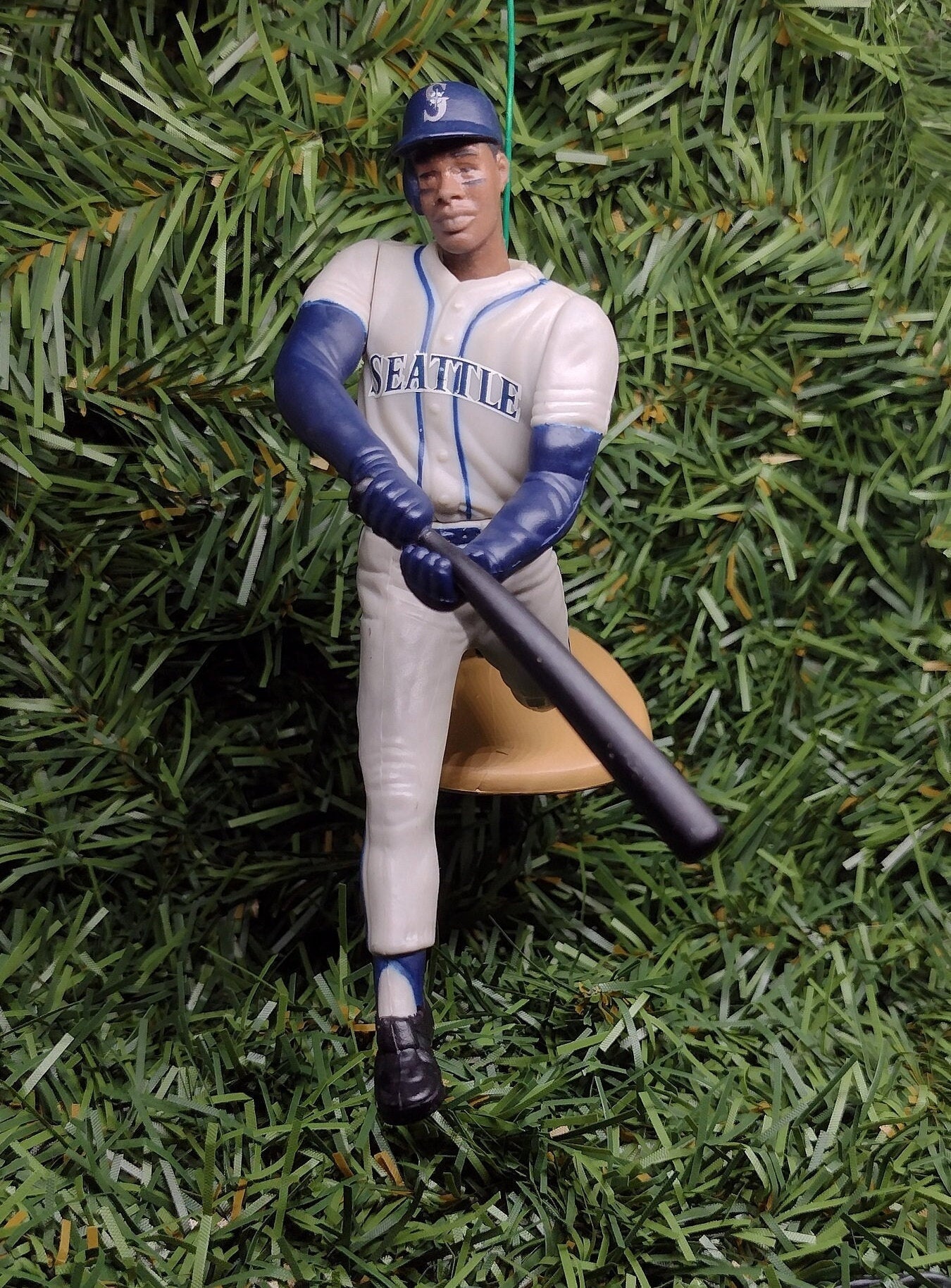 Ken Griffey Jr SEATTLE MARINERS Christmas tree ornament MLB baseball xmas figure