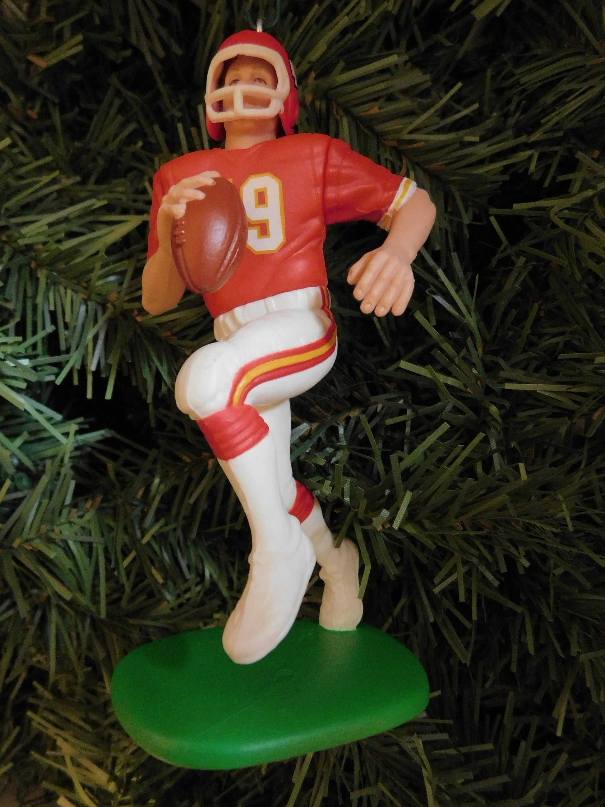 Joe Montana KANSAS CITY CHIEFS Christmas tree ornament xmas nfl football figure unique gift