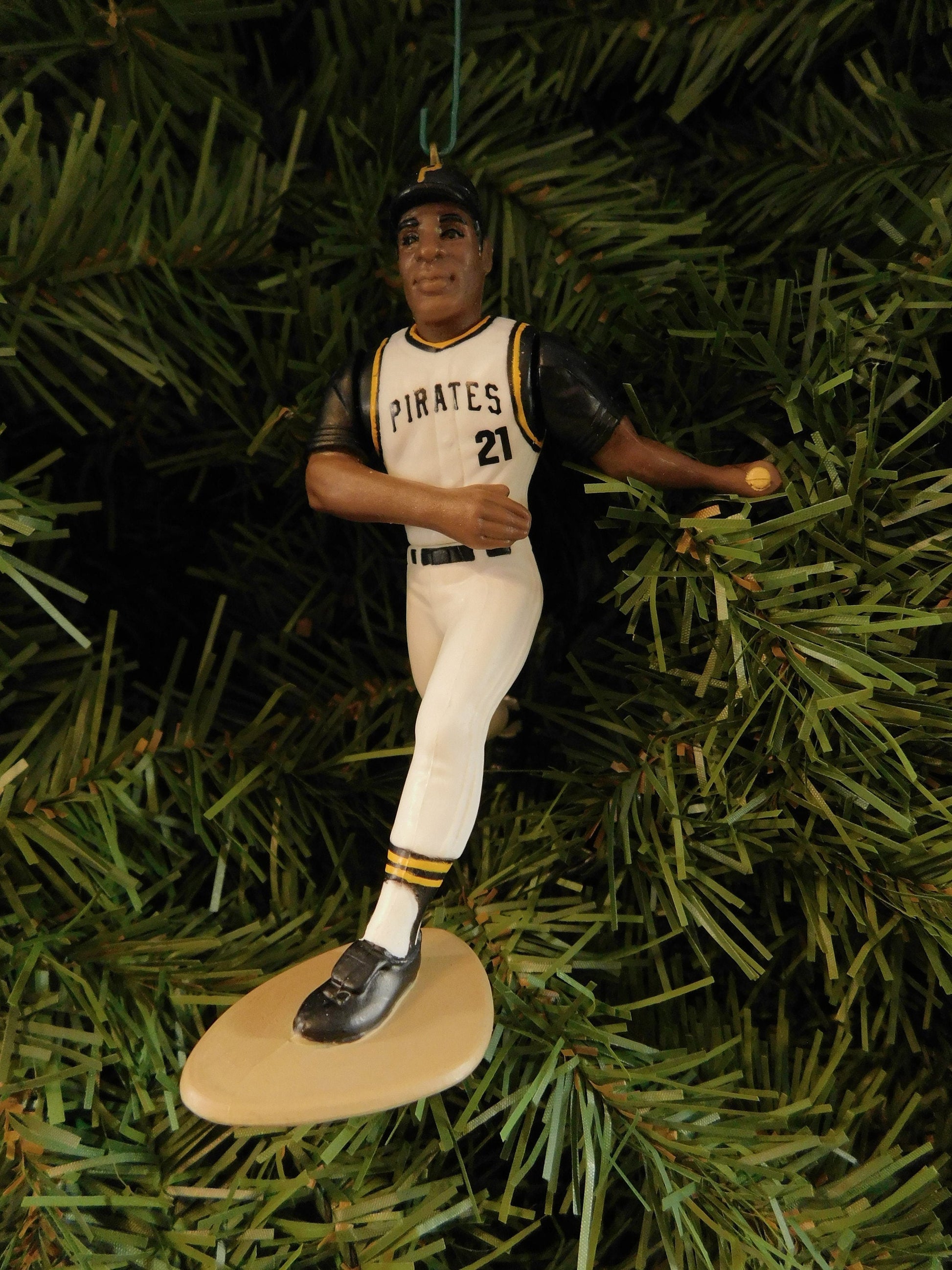 Roberto Clemente Pittsburgh Pirates Ornament Christmas Gift Idea MLB Baseball Figure Unique Xmas Tree Decoration