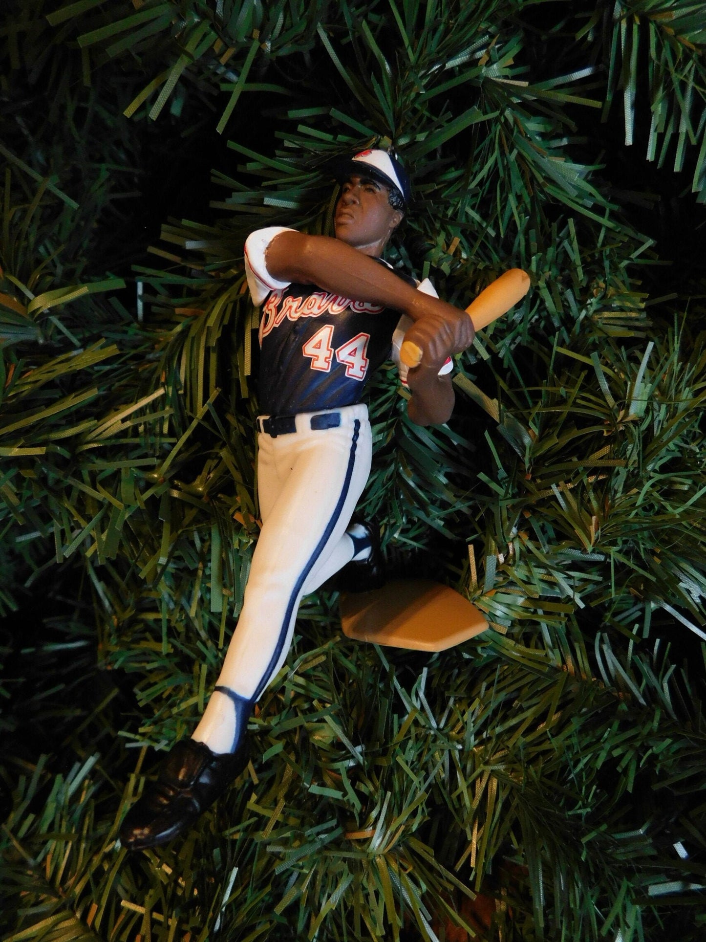 Hank Aaron ATLANTA/MILWAUKEE BRAVES Christmas ornament baseball xmas tree figure unique gift idea