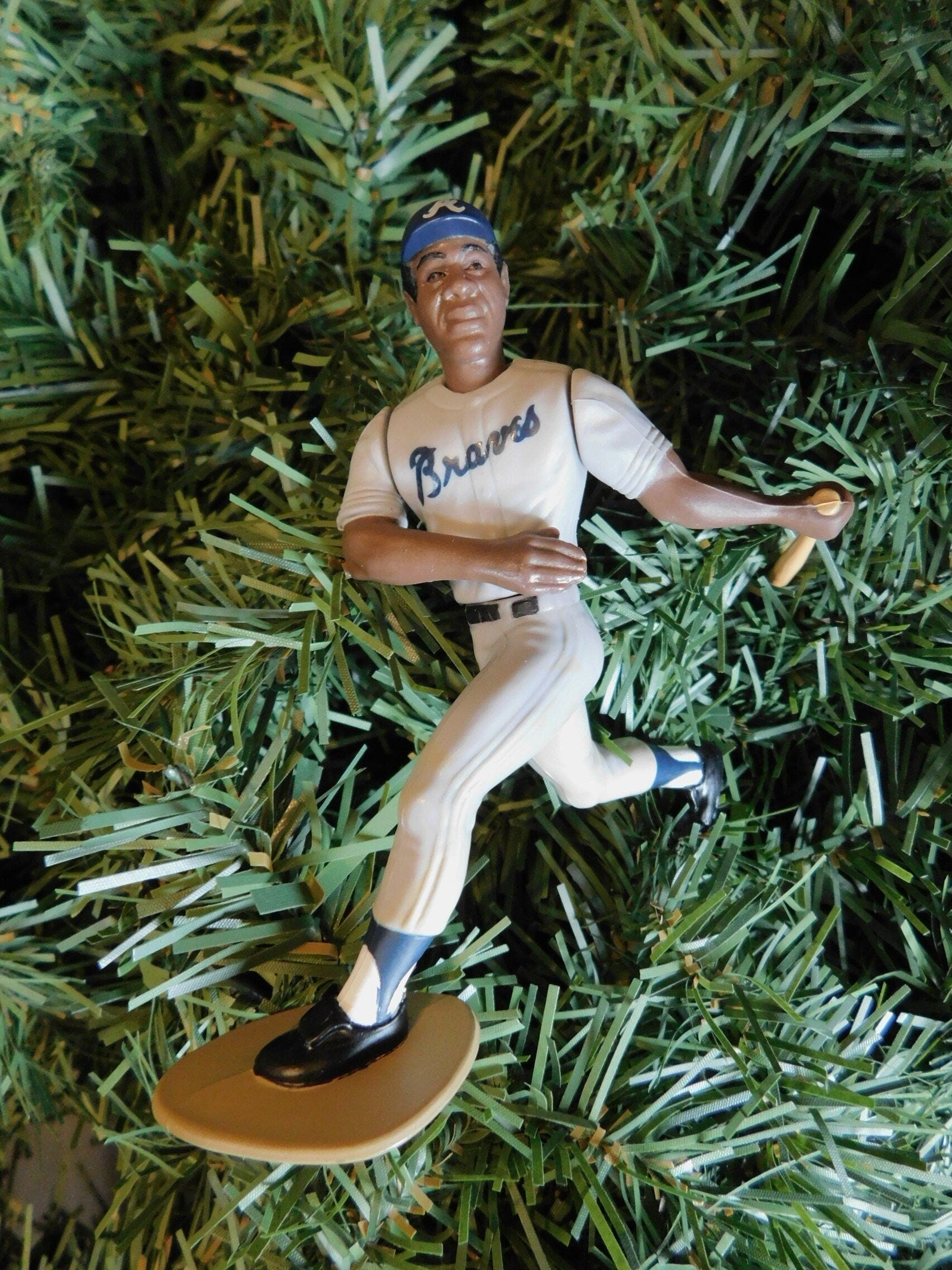 Hank Aaron ATLANTA/MILWAUKEE BRAVES Christmas ornament baseball xmas tree figure unique gift idea