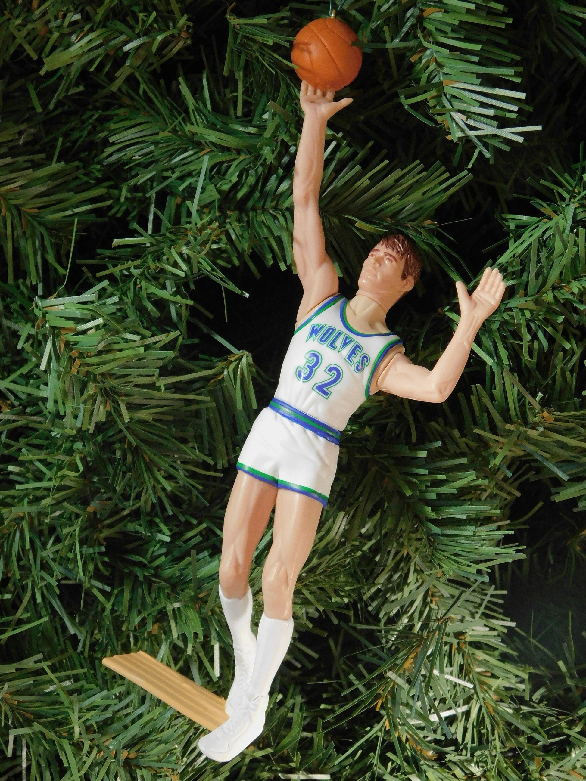 MINNESOTA TIMBERWOLVES Christmas tree ornaments Kevin Garnett/Christian Laettner xmas NBA basketball figure unique gift idea