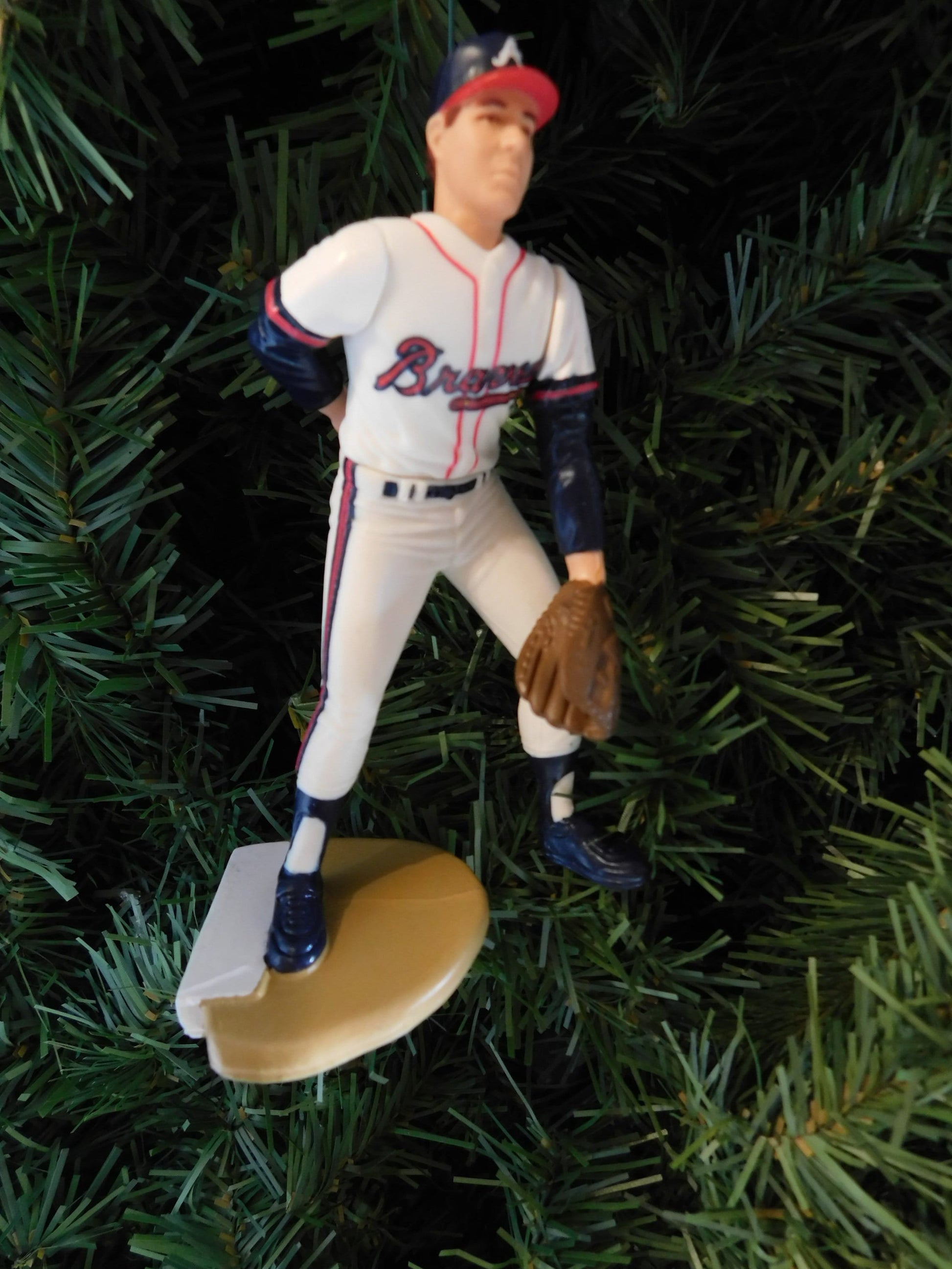 Greg Maddux ATLANTA BRAVES Christmas tree ornament baseball xmas figure unique gift idea