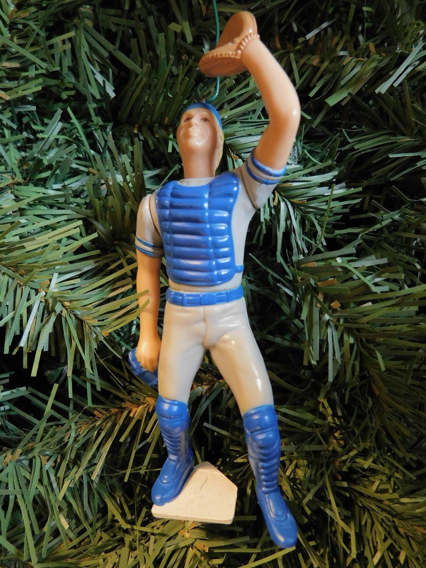 MILWAUKEE BREWERS Christmas Ornament B.J. Surhoff Baseball Xmas tree decoration Figure Unique Gift Idea