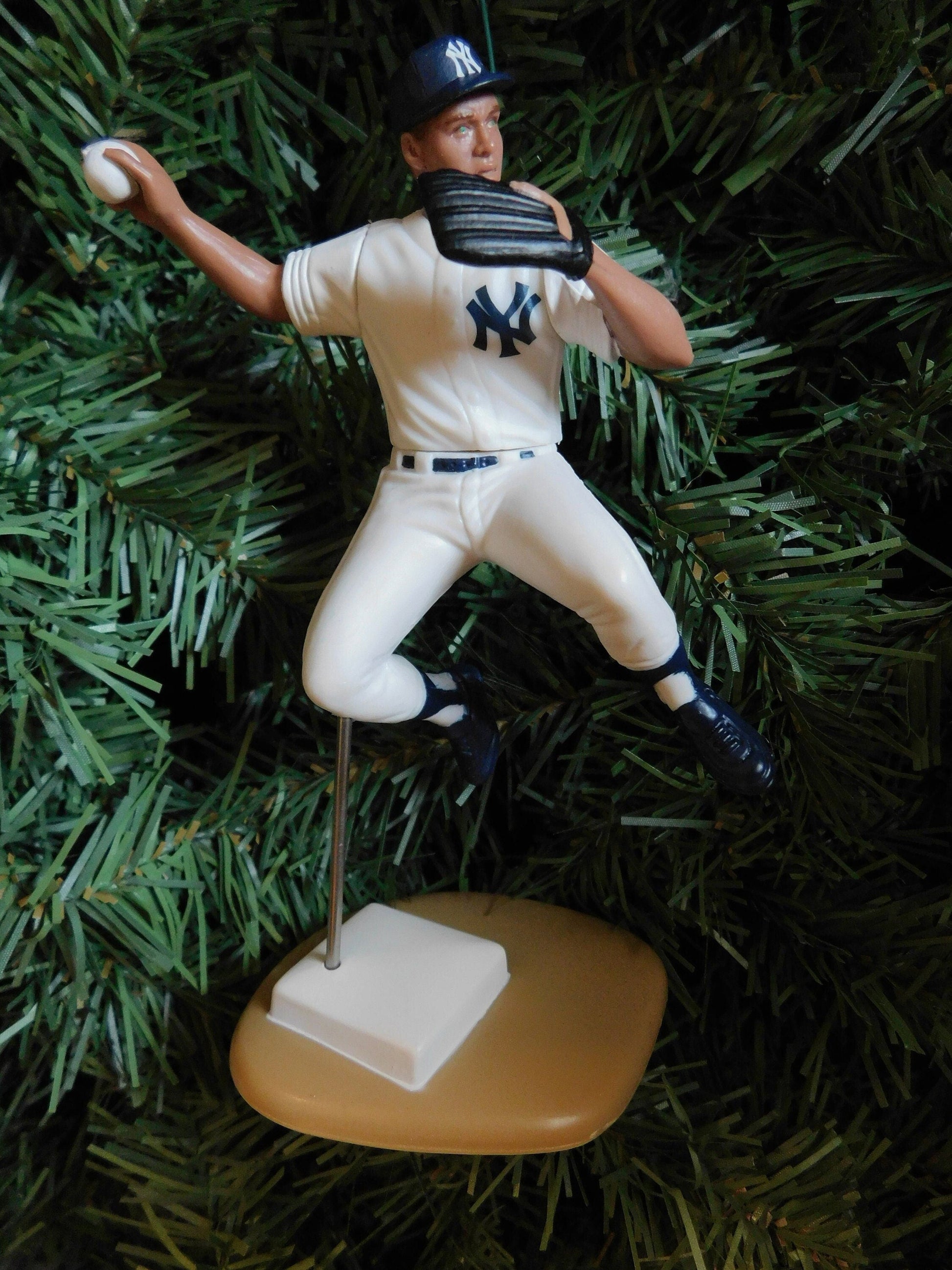 Derek Jeter NEW YORK YANKEES Christmas tree ornament baseball xmas figure unique gift idea