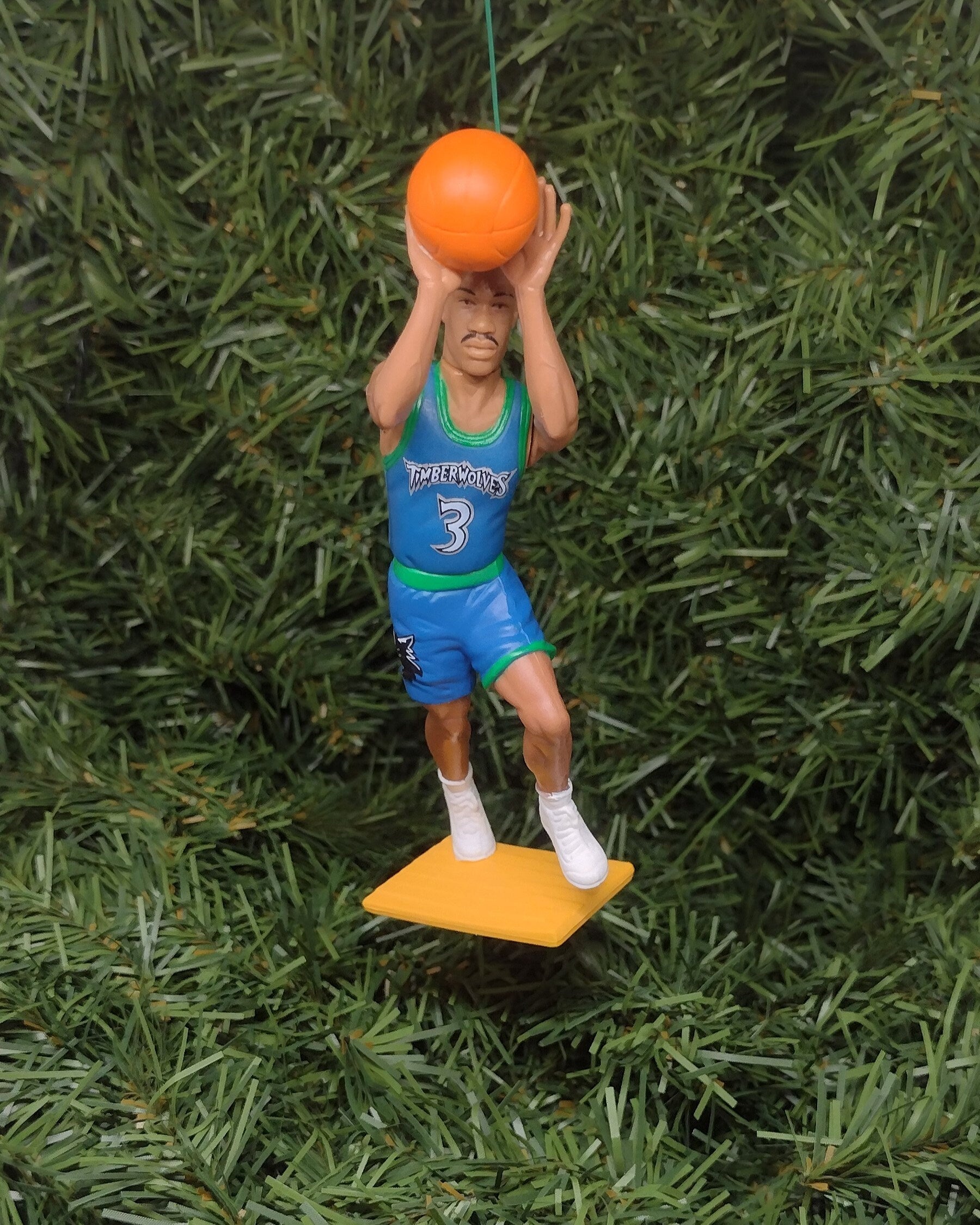 MINNESOTA TIMBERWOLVES ornaments Christmas tree decoration Kevin Garnett/Stephon Marbury unique Xmas gift idea NBA Basketball figure