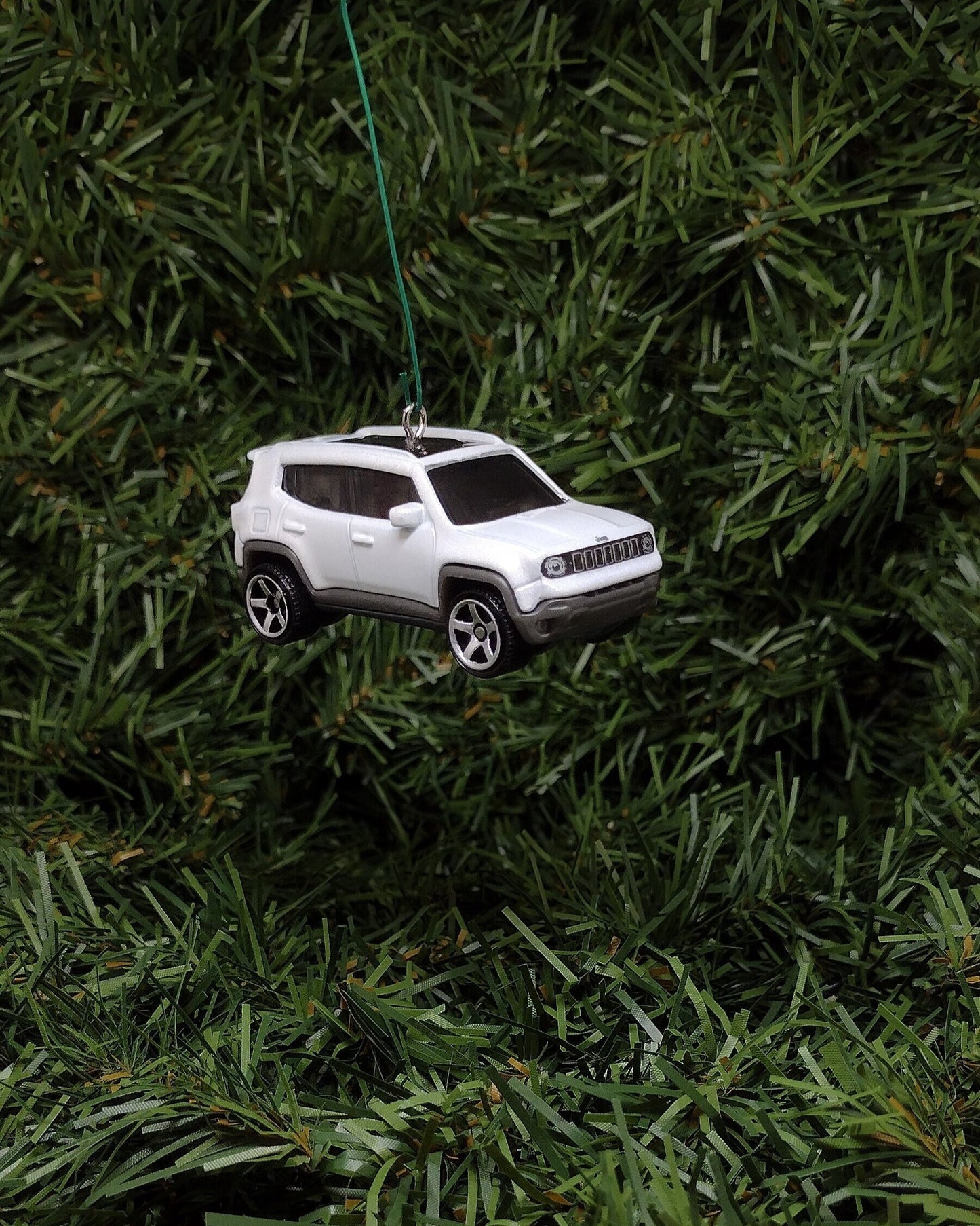 JEEP RENEGADE Ornament Christmas gift idea unique Xmas tree decoration 4x4 SUV white