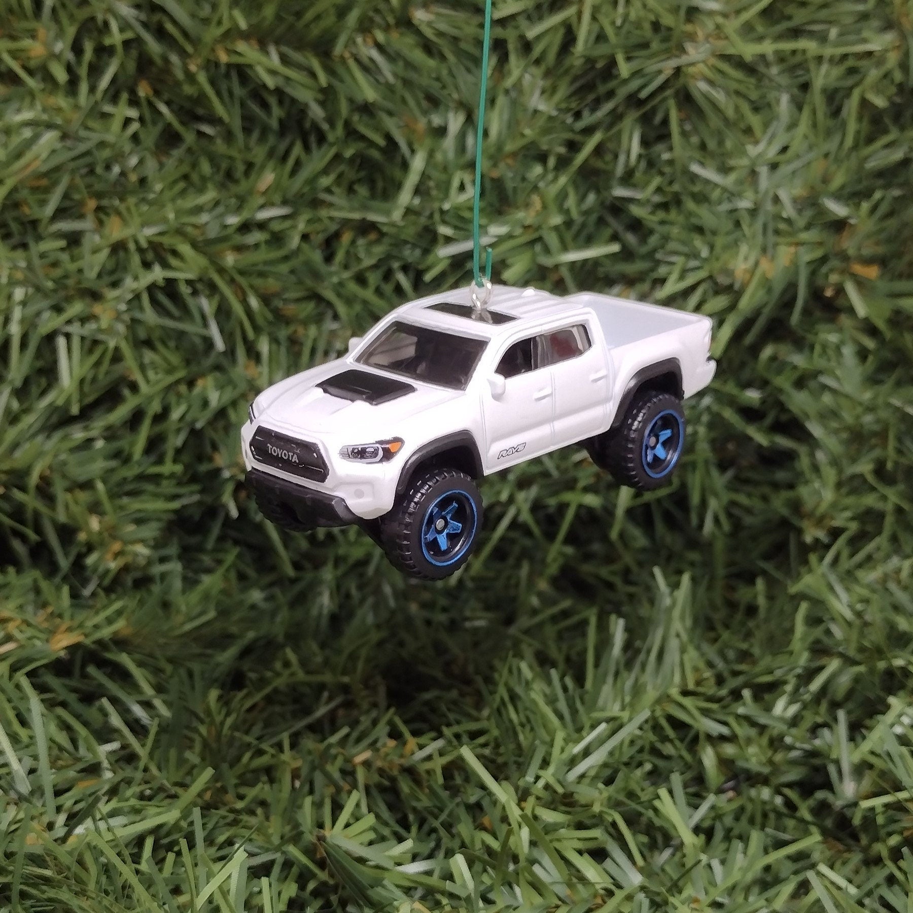 TOYOTA TACOMA Ornament 2020 Christmas Tree Decoration unique gift idea pickup truck xmas present