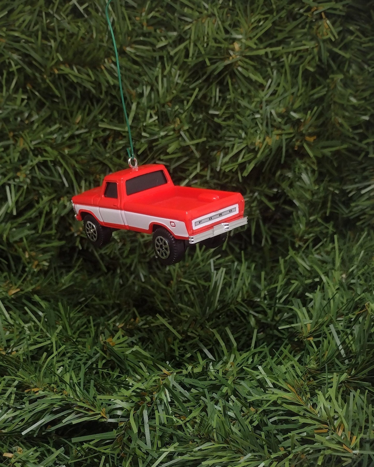 Ford F-150 Ornament 1977 F150 Pickup Truck Christmas tree decoration unique gift for car enthusiast 3 inch red/white