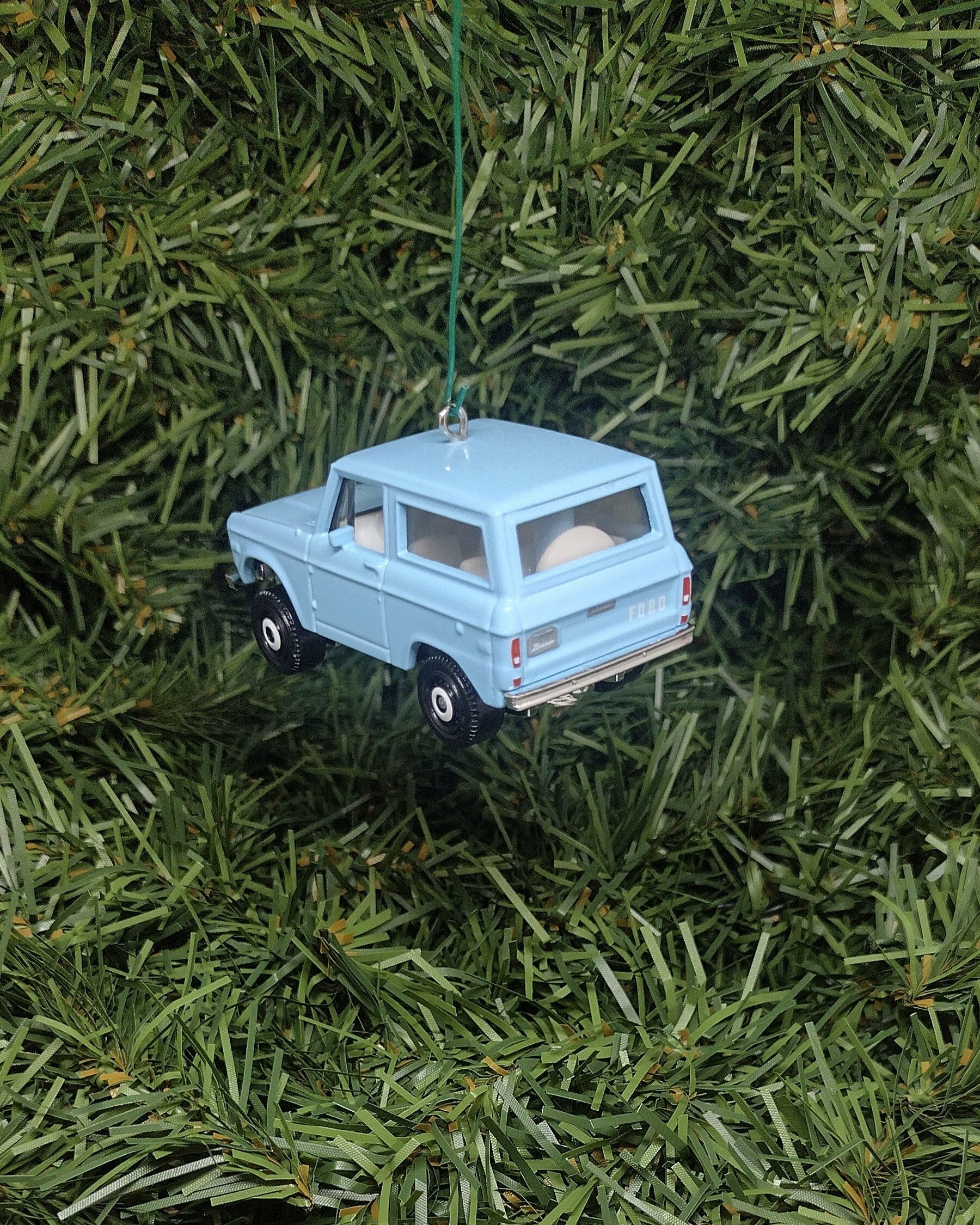 Ford Bronco Ornament 1970 Christmas Tree Decoration fun gift idea for car enthusiast unique xmas present 2.5 inch