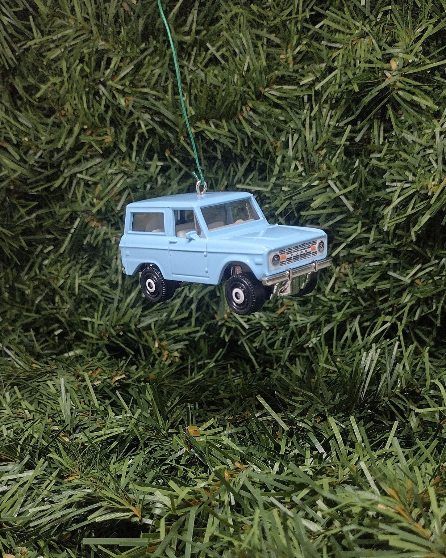 Ford Bronco Ornament 1970 Christmas Tree Decoration fun gift idea for car enthusiast unique xmas present 2.5 inch