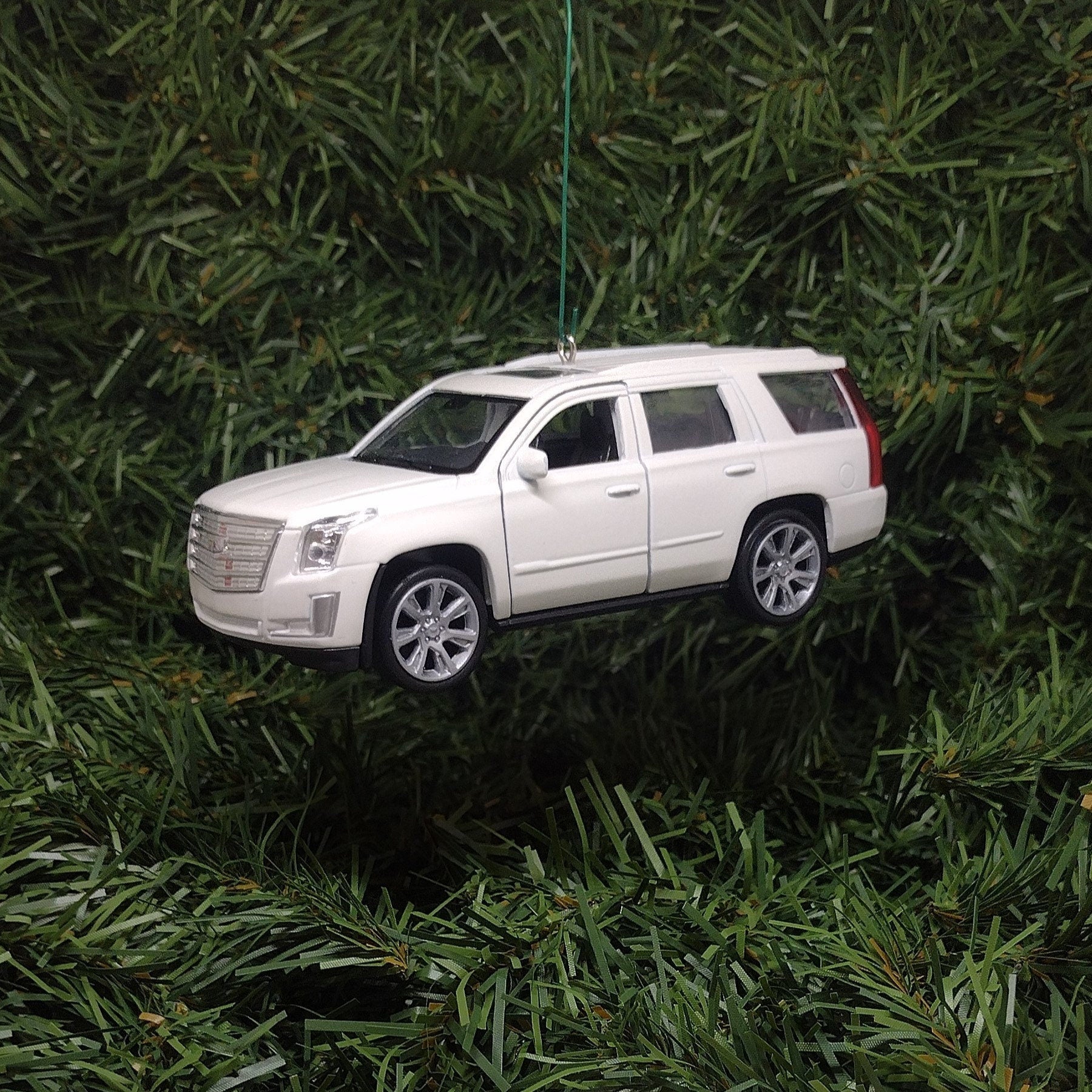 CADILLAC ESCALADE Ornament 2017 Christmas Tree Decoration Unique Xmas Gift Idea 5 inches long White Caddy 2015 - 2020