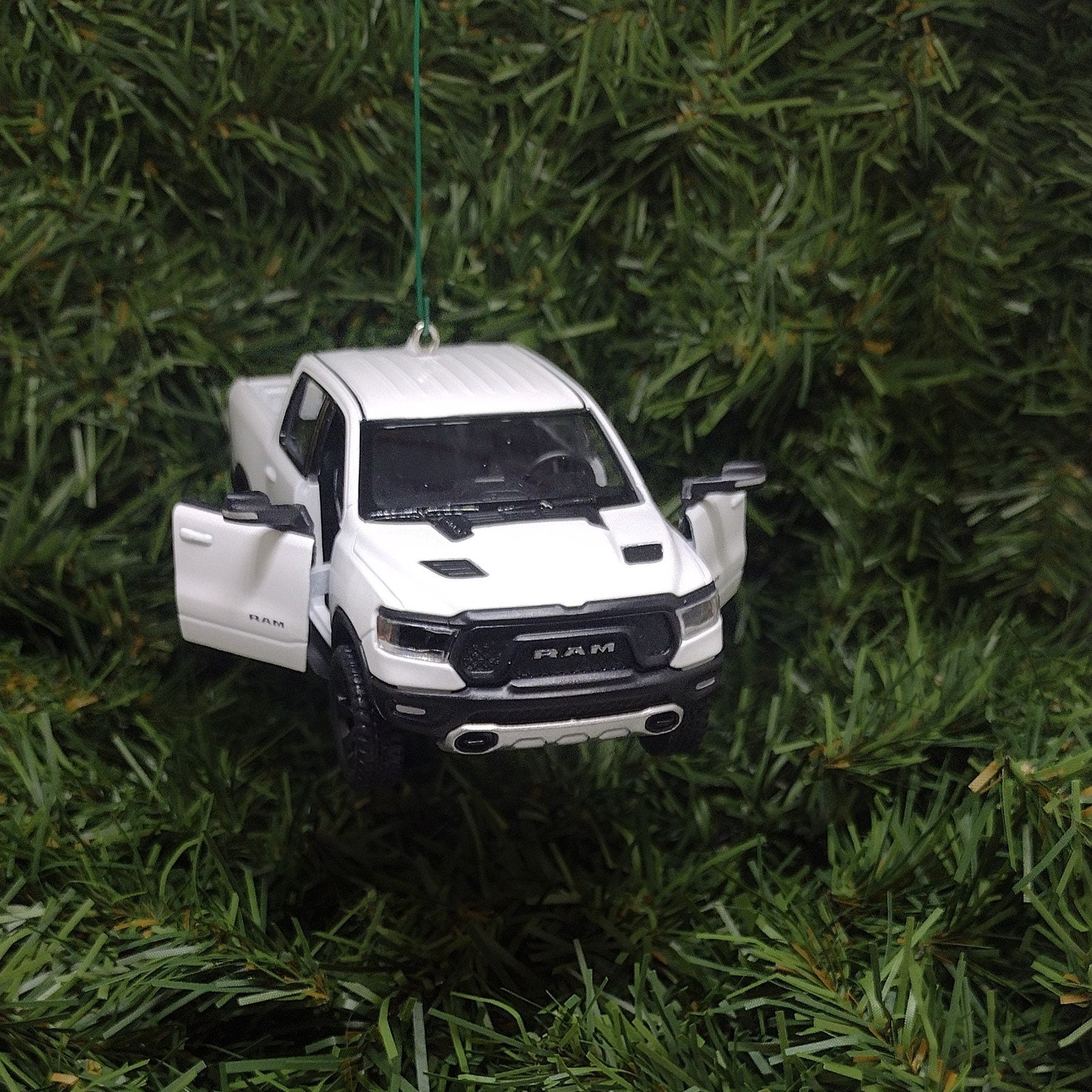 DODGE RAM 1500 Ornament 2019 Christmas Gift Idea Unique Xmas Tree Decoration 4x4 Pickup Truck doors open