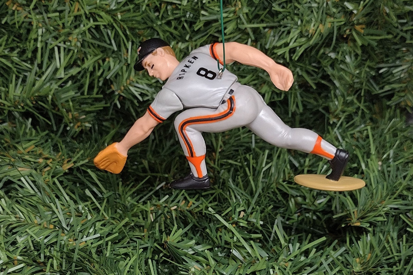 Cal Ripken Jr BALTIMORE ORIOLES Ornament Christmas Gift Idea MLB Baseball Figure Unique Xmas Tree Decoration