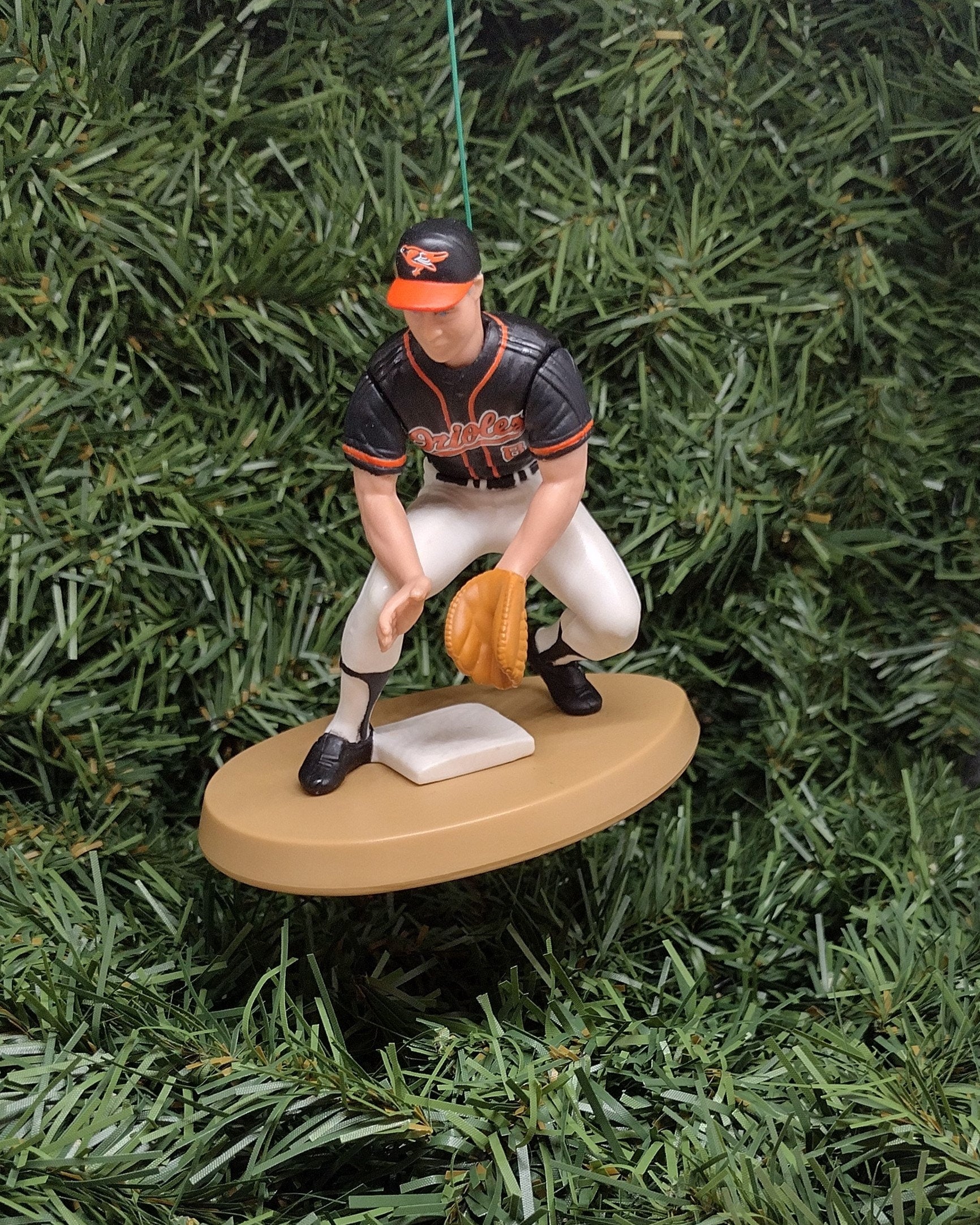 Cal Ripken Jr BALTIMORE ORIOLES Ornament Christmas Gift Idea MLB Baseball Figure Unique Xmas Tree Decoration