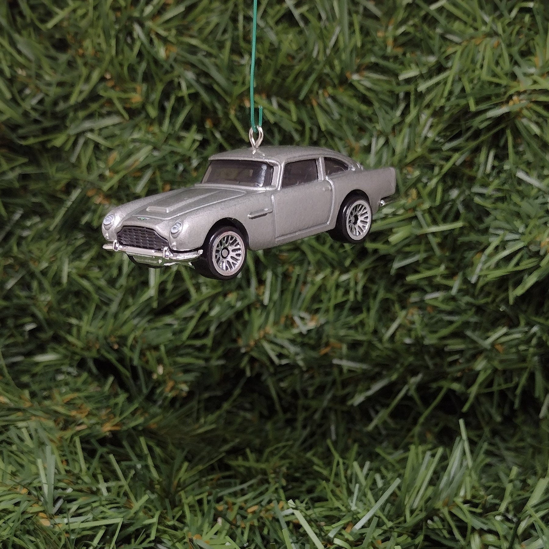 ASTON MARTIN Ornament 1963 DB5 Christmas Gift idea Unique Classic Car Xmas Tree Decoration Fast & Furious