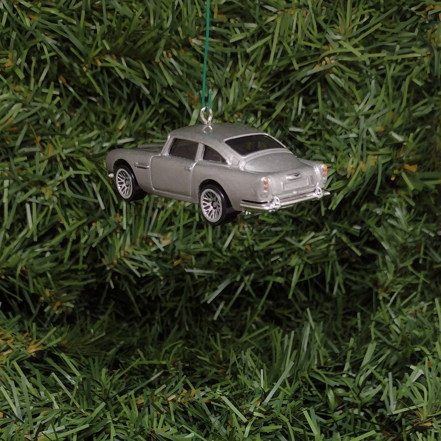 ASTON MARTIN Ornament 1963 DB5 Christmas Gift idea Unique Classic Car Xmas Tree Decoration Fast & Furious