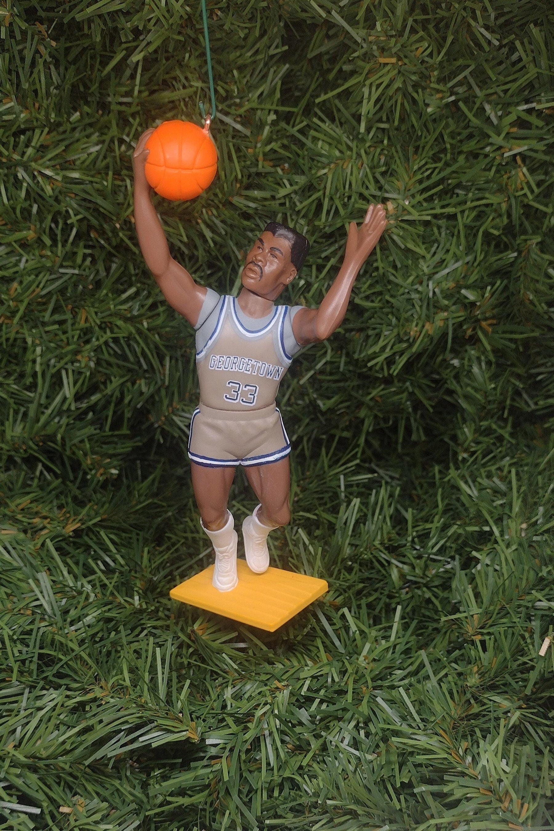 Patrick Ewing GEORGETOWN HOYAS Christmas Ornament NCAA basketball figure unique gift idea