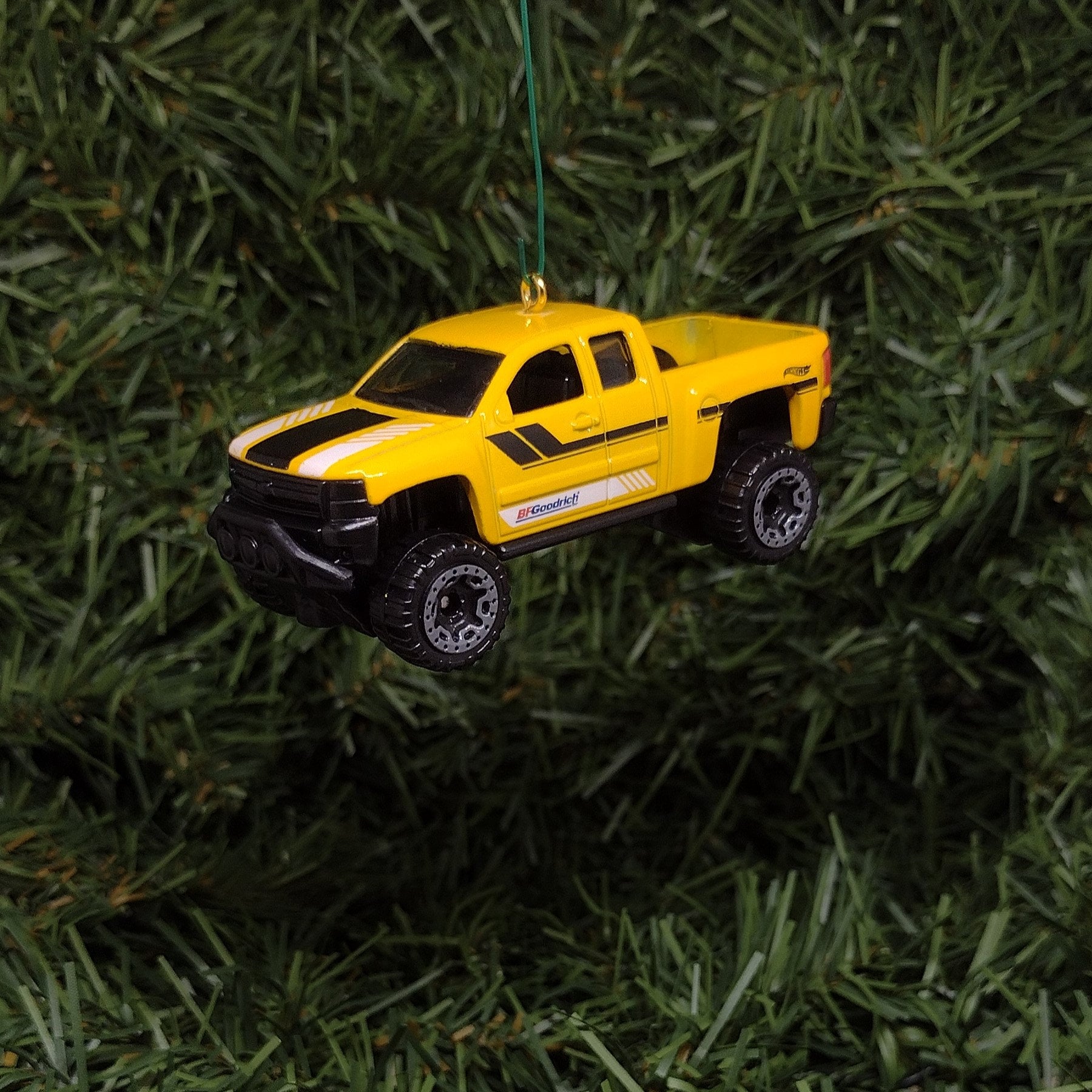 CHEVY SILVERADO Ornament Christmas Gift Idea Chevrolet Pickup Truck Xmas tree decoration