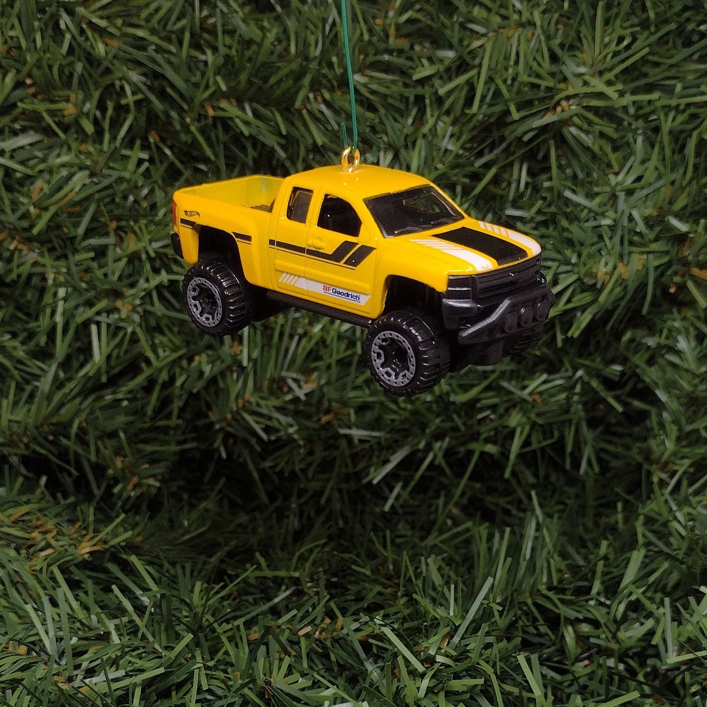 CHEVY SILVERADO Ornament Christmas Gift Idea Chevrolet Pickup Truck Xmas tree decoration