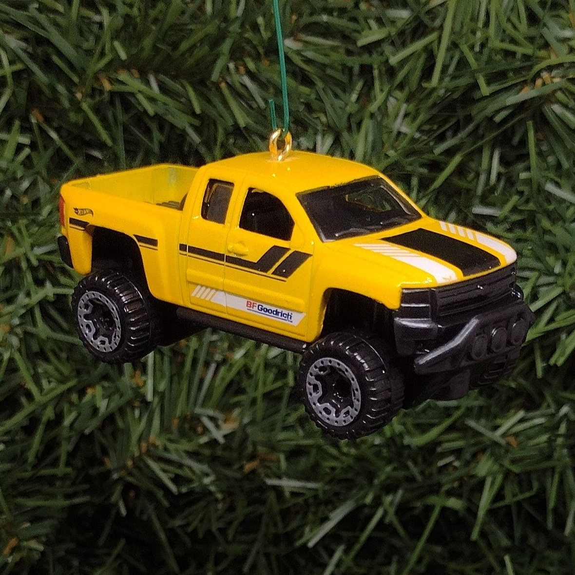 CHEVY SILVERADO Ornament Christmas Gift Idea Chevrolet Pickup Truck Xmas tree decoration