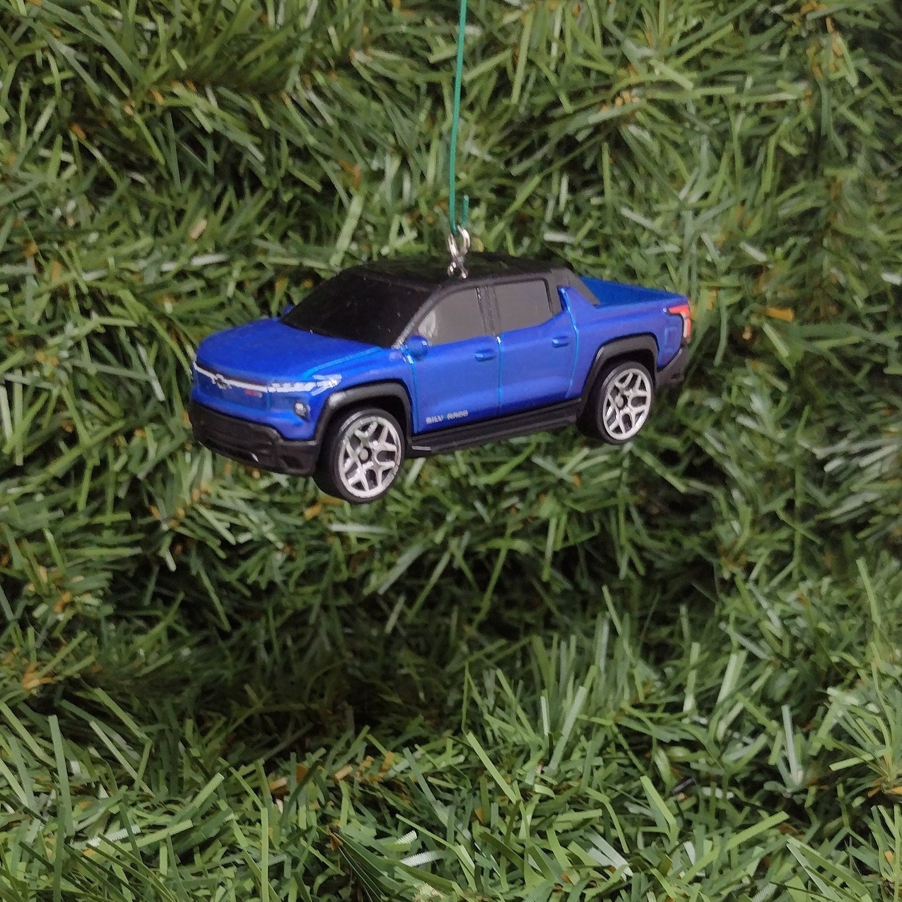 2024 CHEVY SILVERADO Ornament Christmas Gift Idea ev rst Chevrolet Pickup Truck Xmas tree decoration