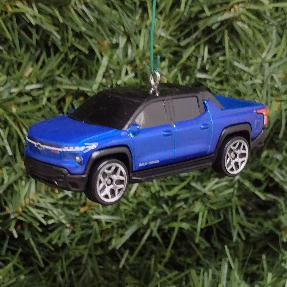 2024 CHEVY SILVERADO Ornament Christmas Gift Idea ev rst Chevrolet Pickup Truck Xmas tree decoration