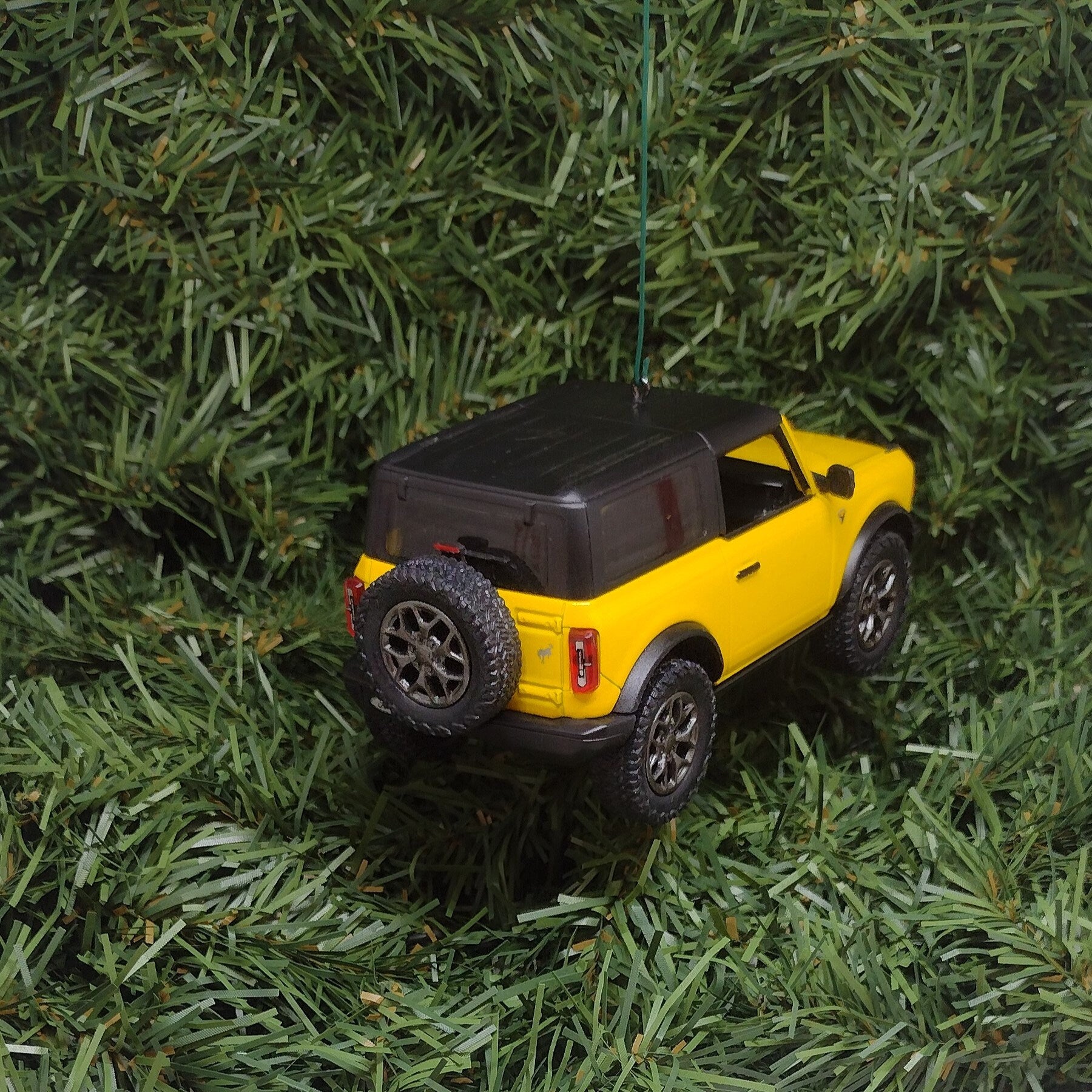 Ford Bronco Ornament 2022 Christmas Tree Decoration Unique Gift Idea 5 Inch Yellow 4x4 SUV