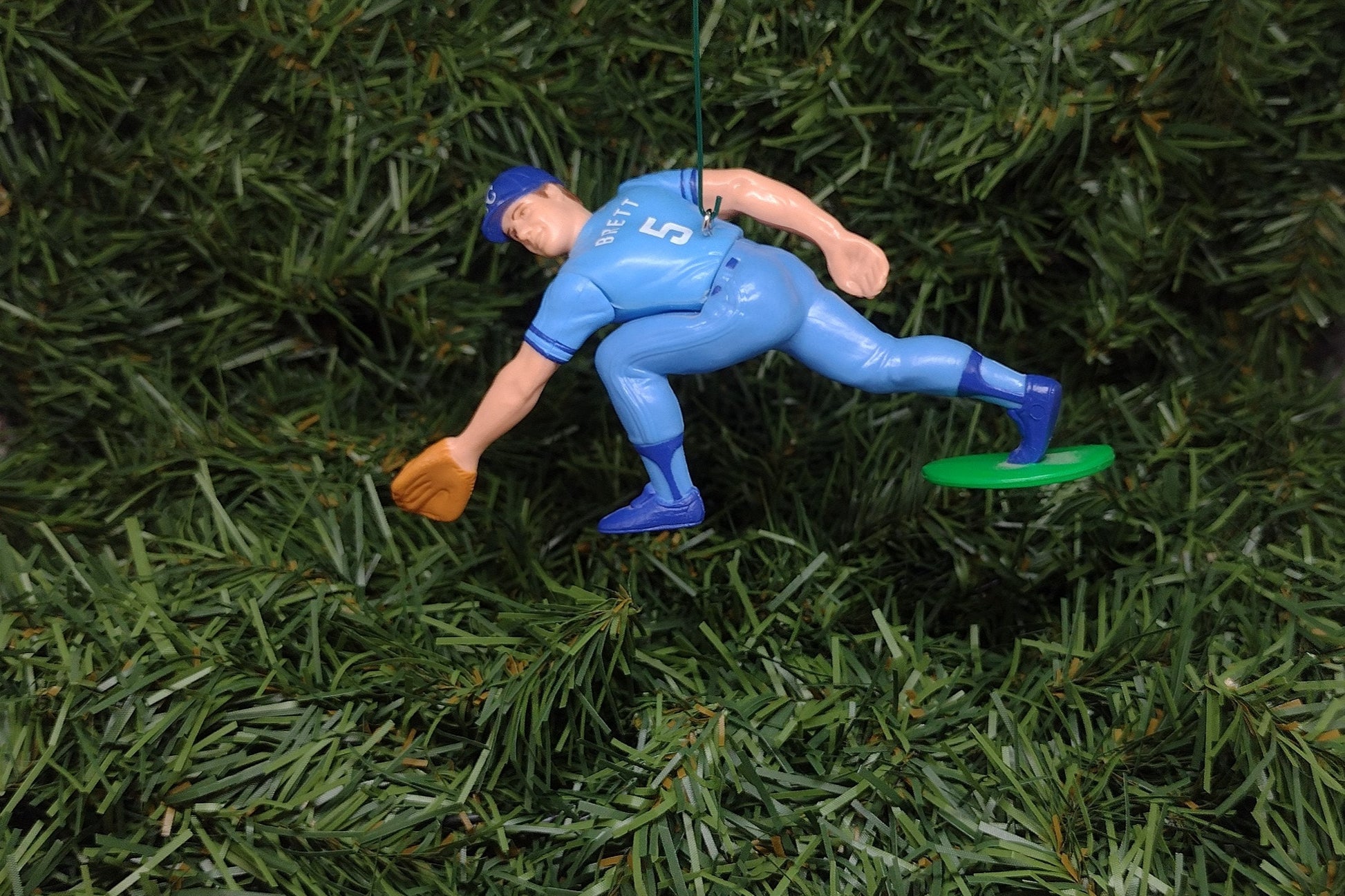 George Brett KANSAS CITY ROYALS Christmas tree ornament mlb baseball xmas figure unique gift idea