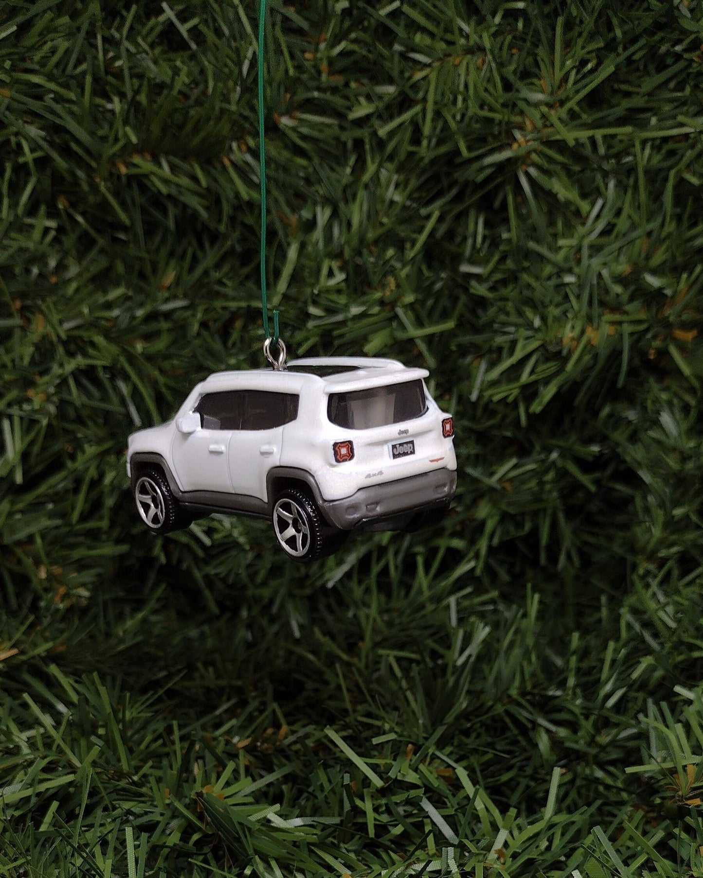 JEEP RENEGADE Ornament Christmas gift idea unique Xmas tree decoration 4x4 SUV white