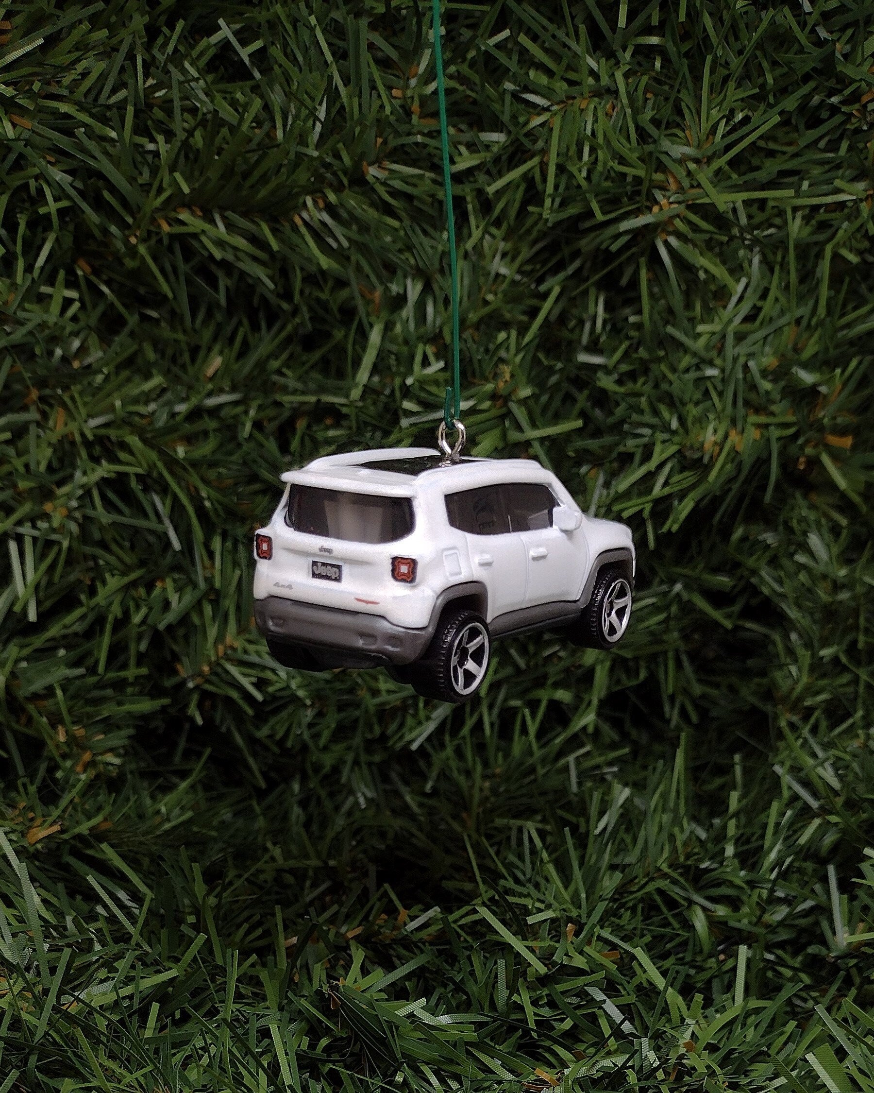 JEEP RENEGADE Ornament Christmas gift idea unique Xmas tree decoration 4x4 SUV white