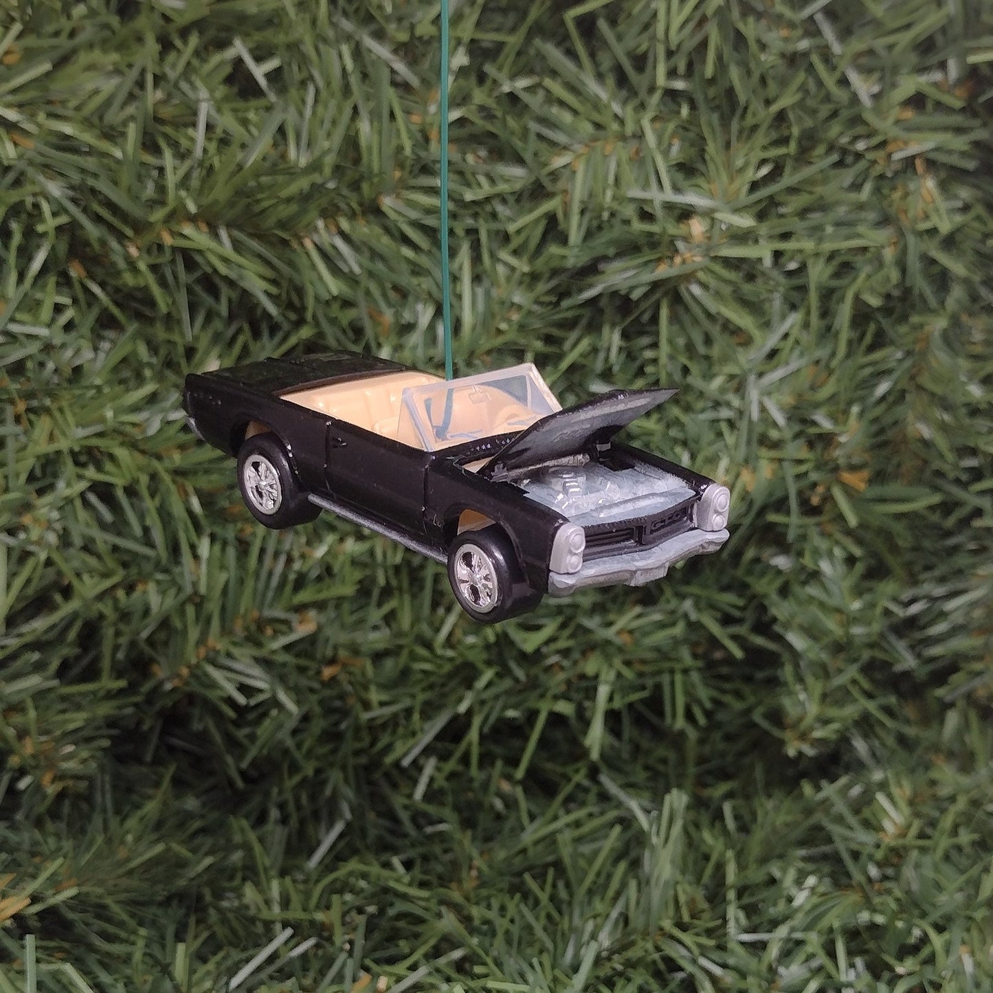 PONTIAC GTO CONVERTIBLE 1965 Ornament Christmas Tree Decoration Unique Automotive Xmas Gift Idea Black Hood Opens