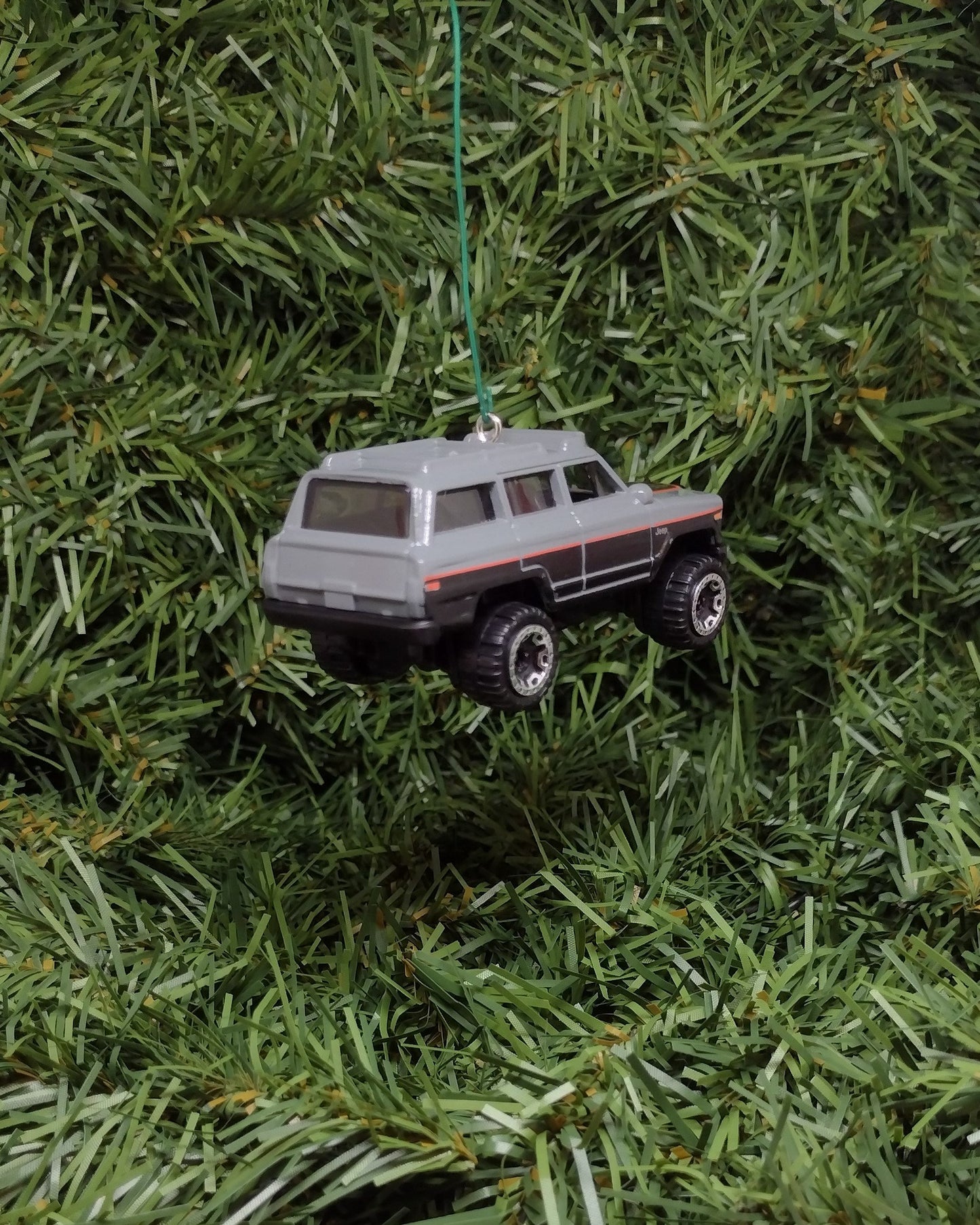 JEEP WAGONEER Ornament Christmas gift idea unique Xmas tree decoration 1988 4x4 SUV red