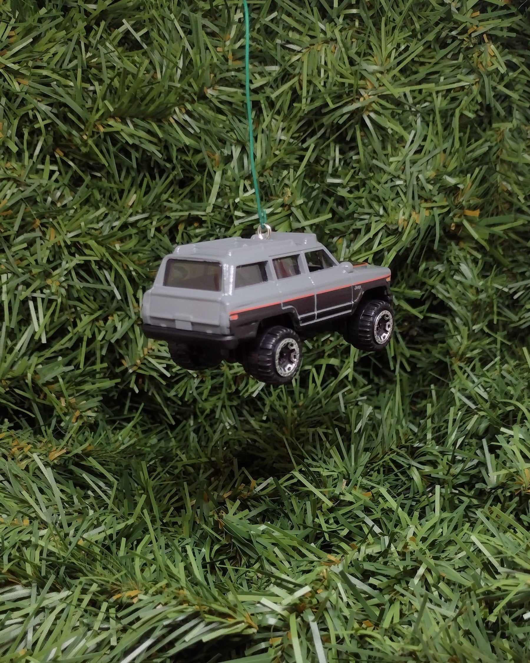 JEEP WAGONEER Ornament Christmas gift idea unique Xmas tree decoration 1988 4x4 SUV red