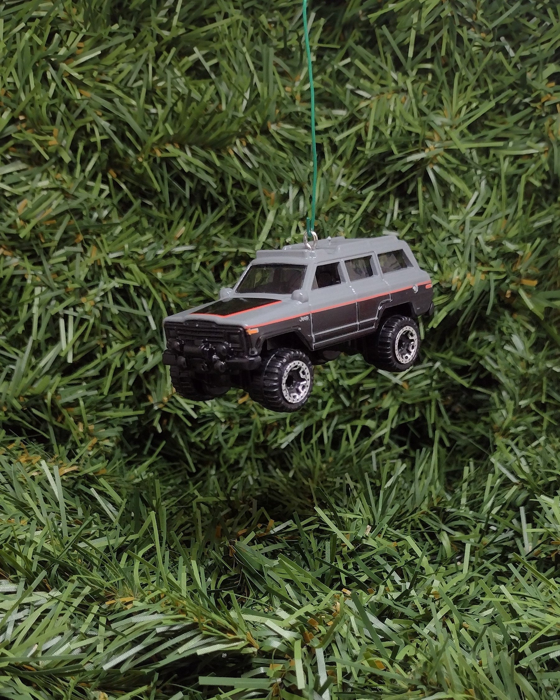 JEEP WAGONEER Ornament Christmas gift idea unique Xmas tree decoration 1988 4x4 SUV red