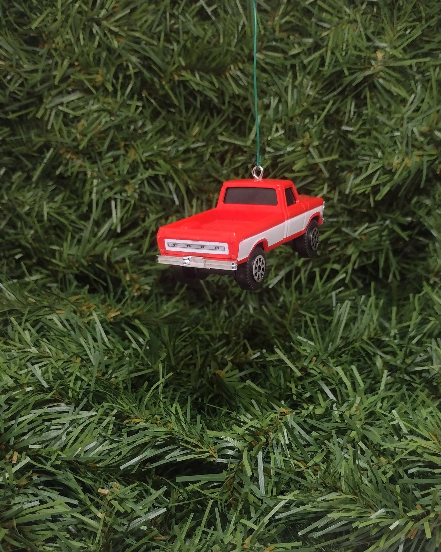 Ford F-150 Ornament 1977 F150 Pickup Truck Christmas tree decoration unique gift for car enthusiast 3 inch red/white