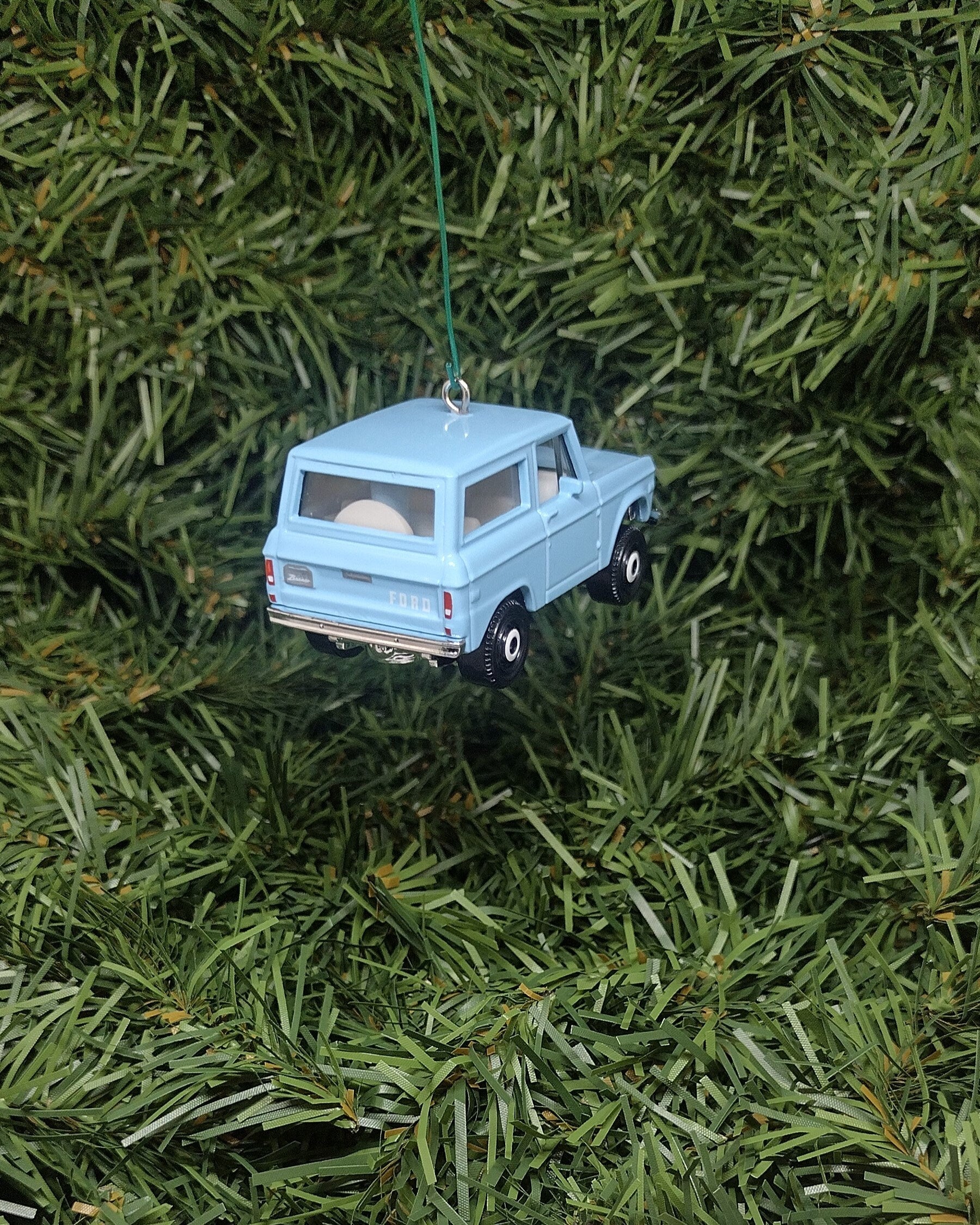 Ford Bronco Ornament 1970 Christmas Tree Decoration fun gift idea for car enthusiast unique xmas present 2.5 inch