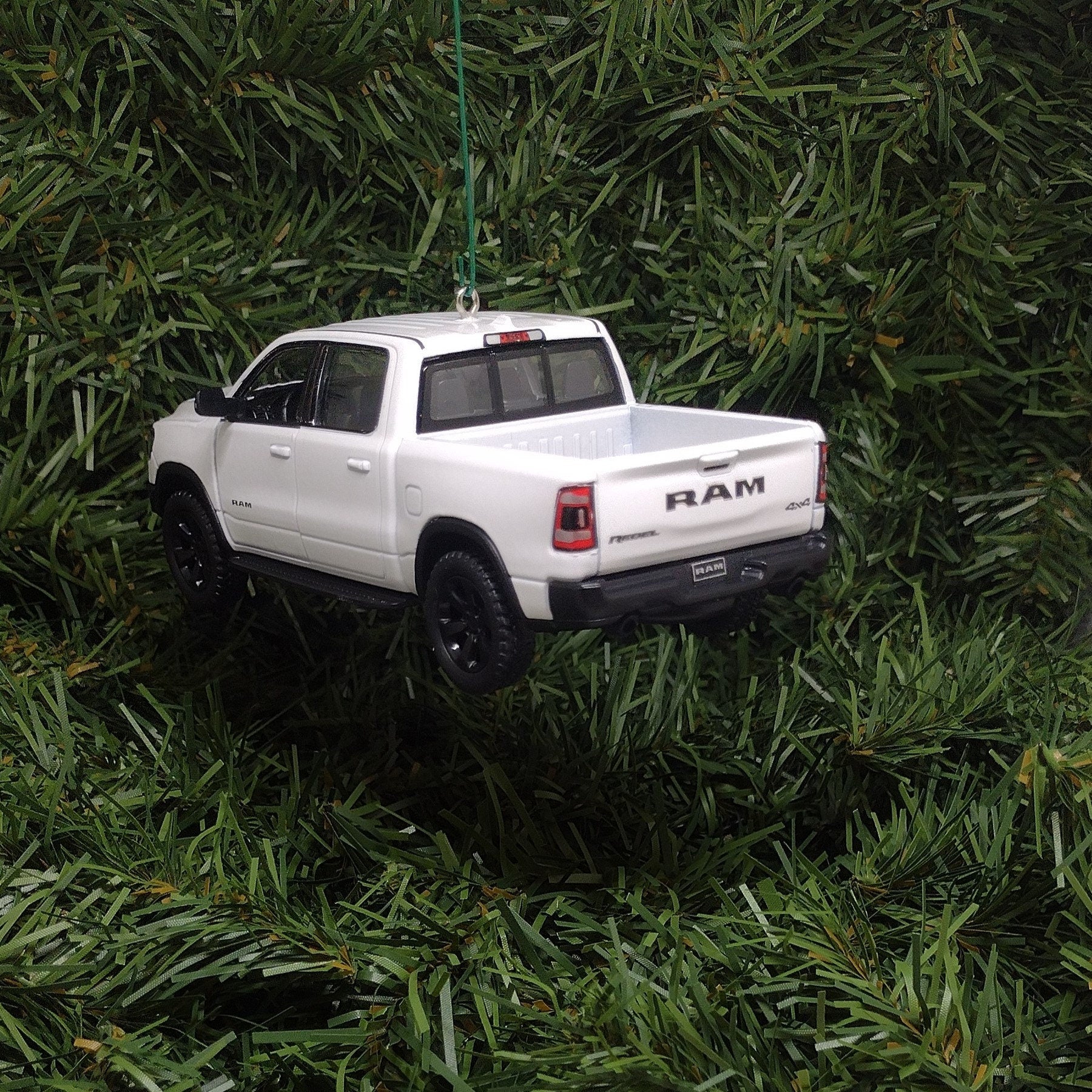 DODGE RAM 1500 Ornament 2019 Christmas Gift Idea Unique Xmas Tree Decoration 4x4 Pickup Truck doors open