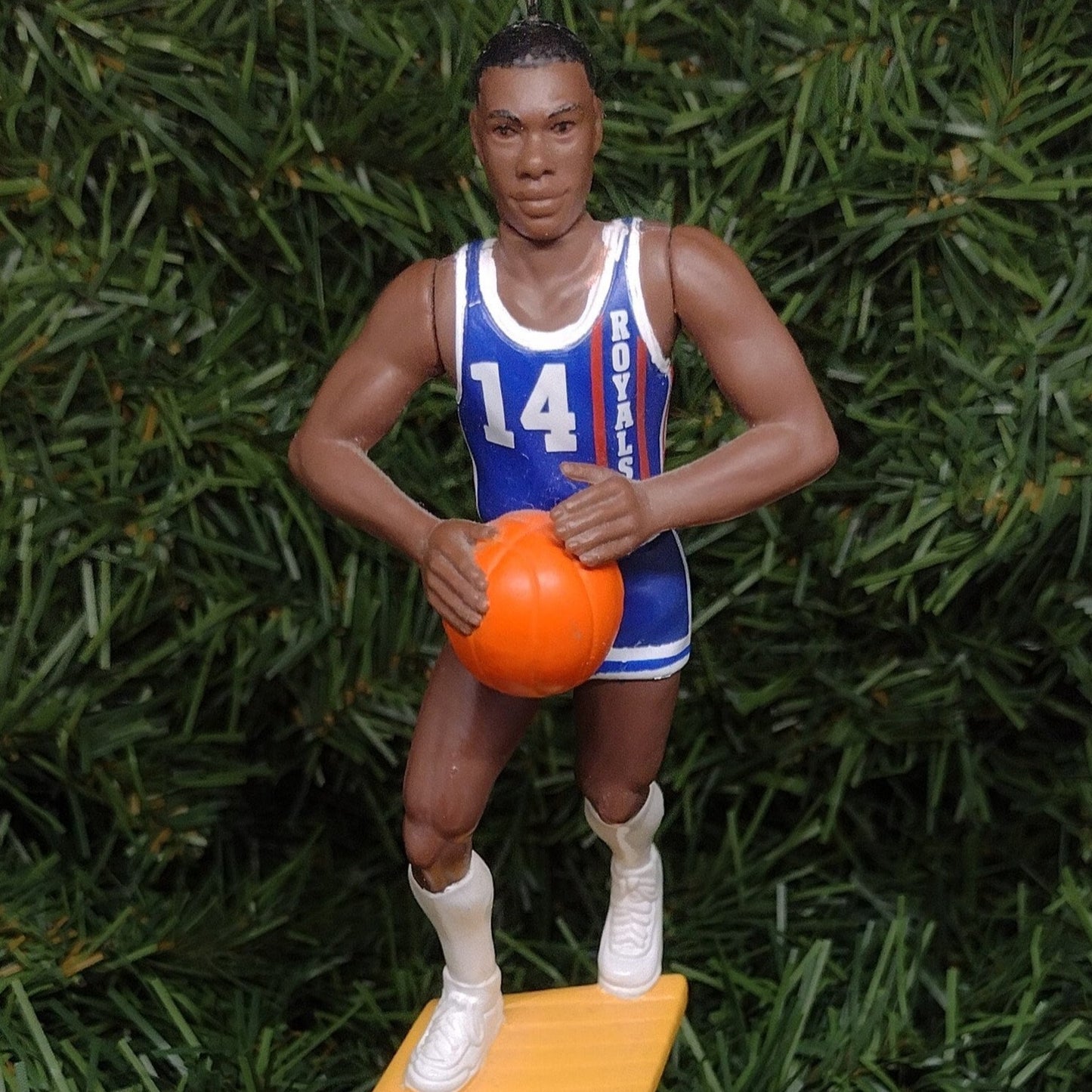 Oscar Robertson CINCINNATI ROYALS Christmas ornament xmas tree NBA basketball figure unique gift idea 1964 mvp